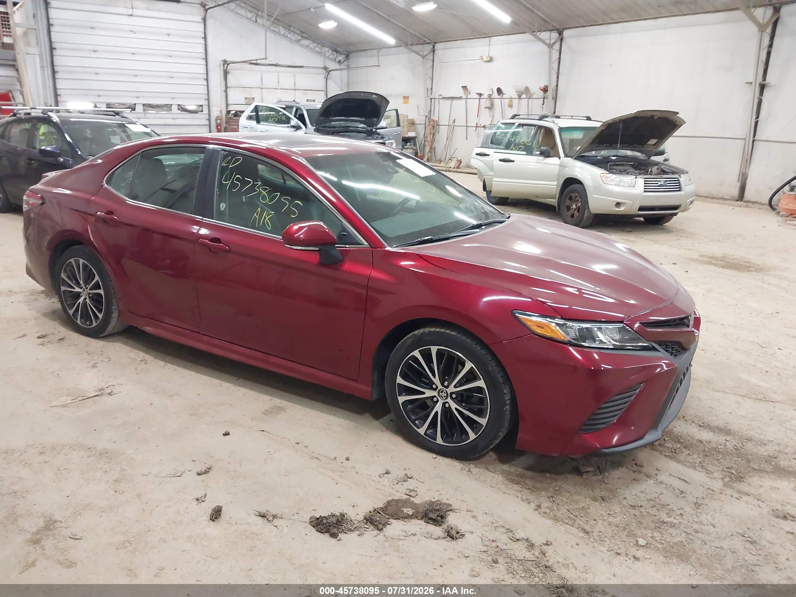 2018 Toyota Camry SE, VIN 4T1B11HK6JU648692 — Hail
