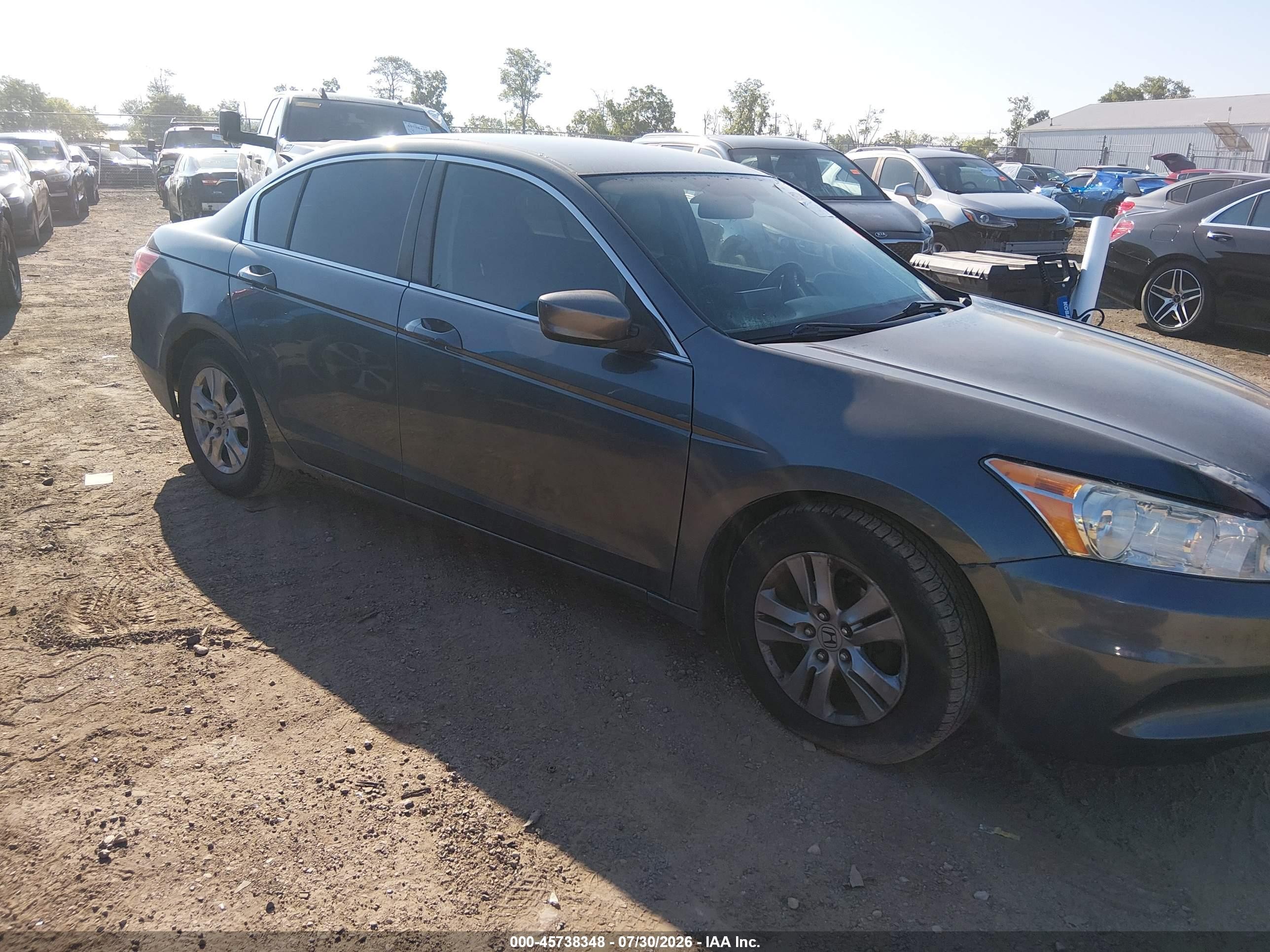 2011 Honda Accord SE, VIN 1HGCP2F6XBA070684 — Rear end