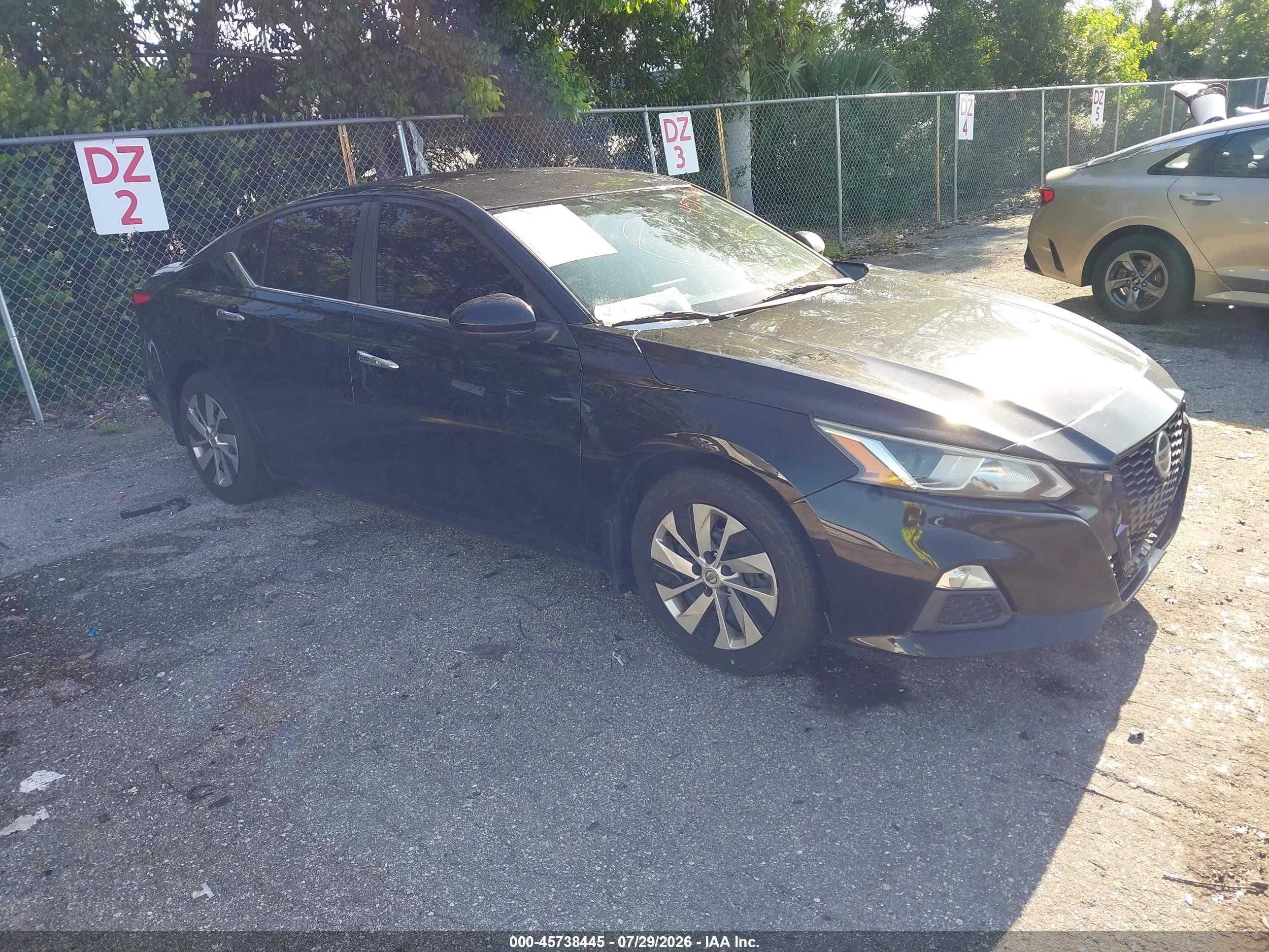 2019 Nissan Altima S, VIN 1N4BL4BVXKC119052 — Side