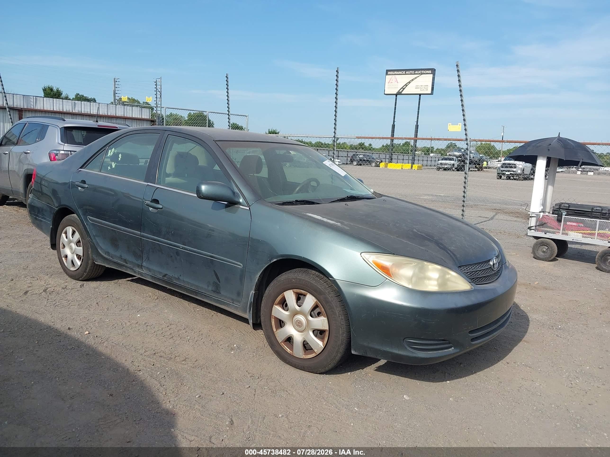 2003 Toyota Camry LE, VIN 4T1BE32K43U696221 — Normal wear