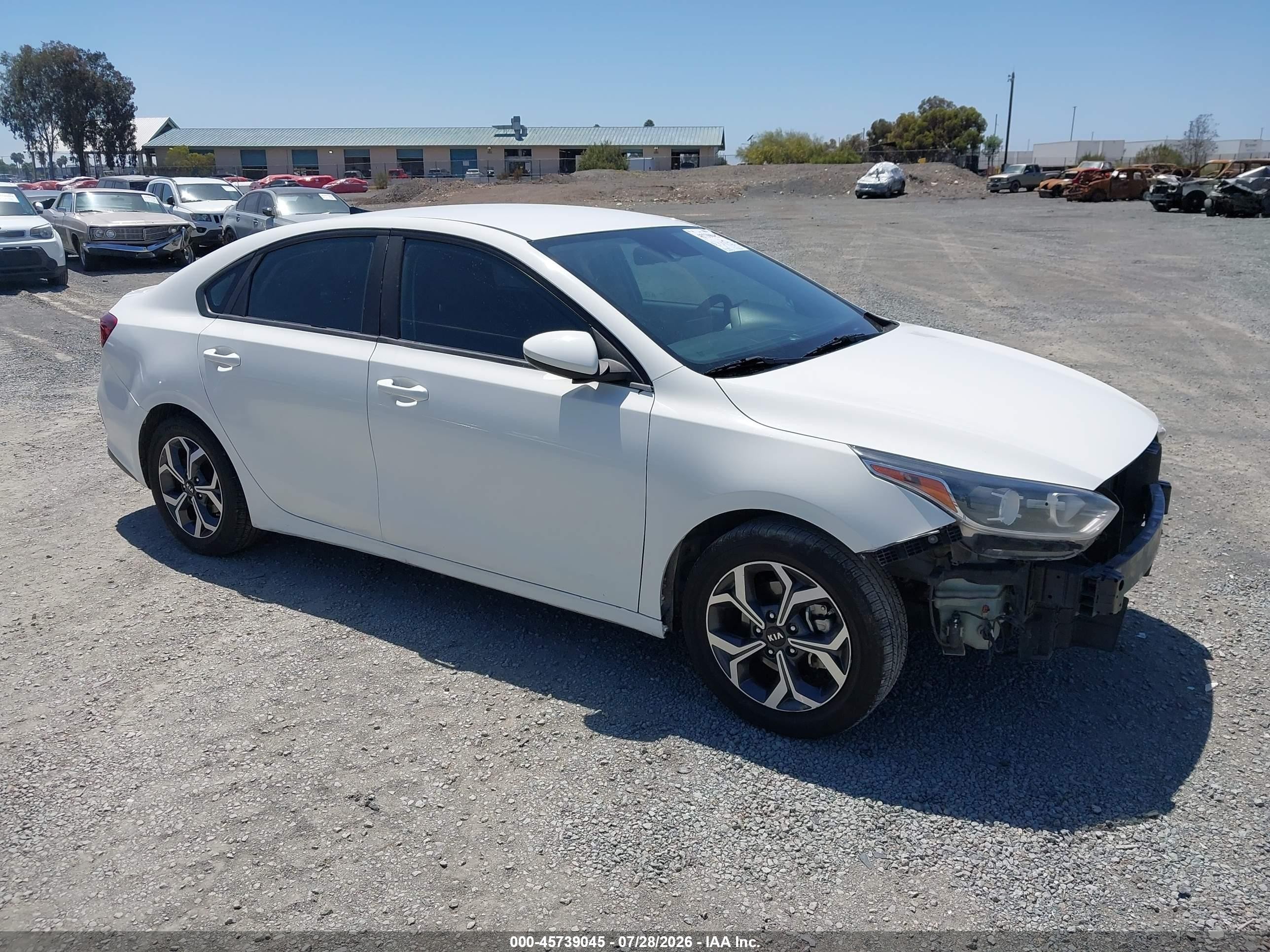 2019 Kia Forte LXS, VIN 3KPF24AD4KE109231 — Front end