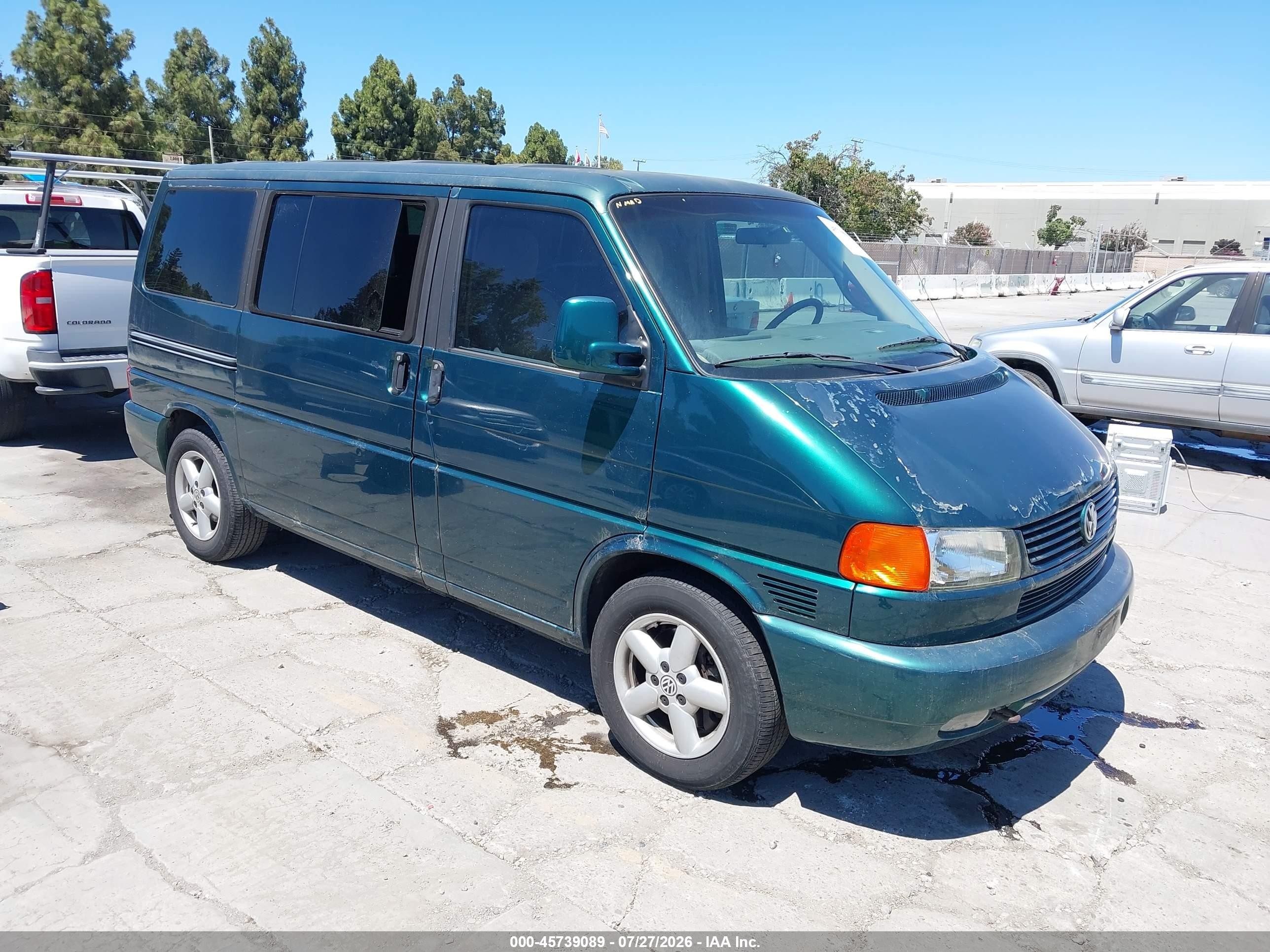 2002 Volkswagen EuroVan GLS, VIN WV2KB47002H061841 — Normal wear