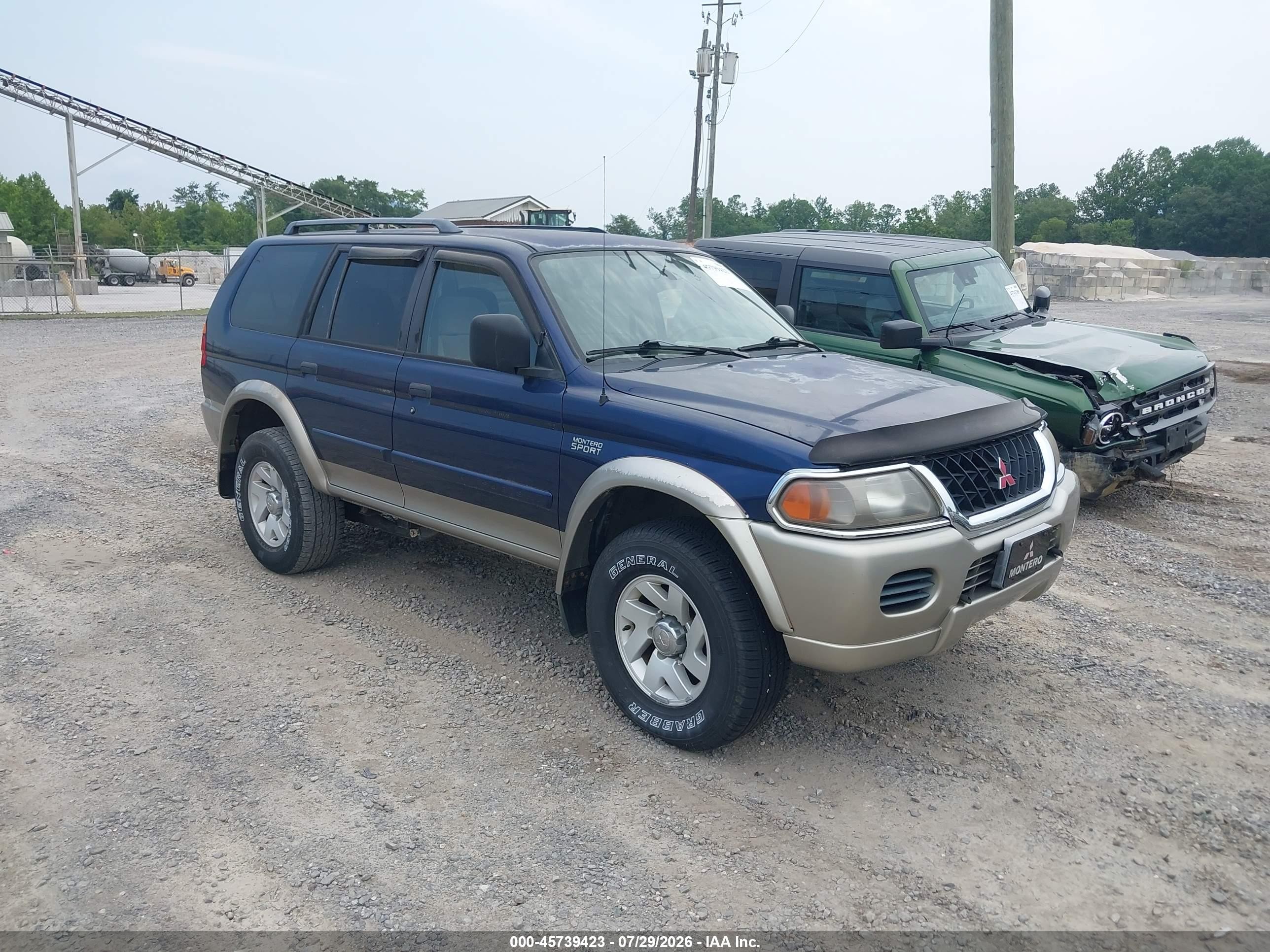 2001 Mitsubishi Montero Sport LS, VIN JA4MT31H71P025768 — Обычный износ