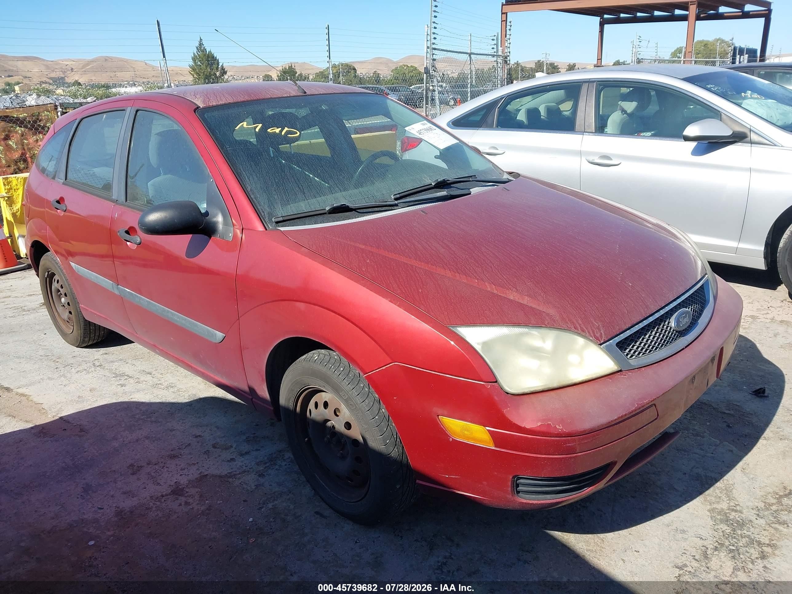 2005 Ford Focus S, VIN 3FAFP37N05R156318 — Normal wear