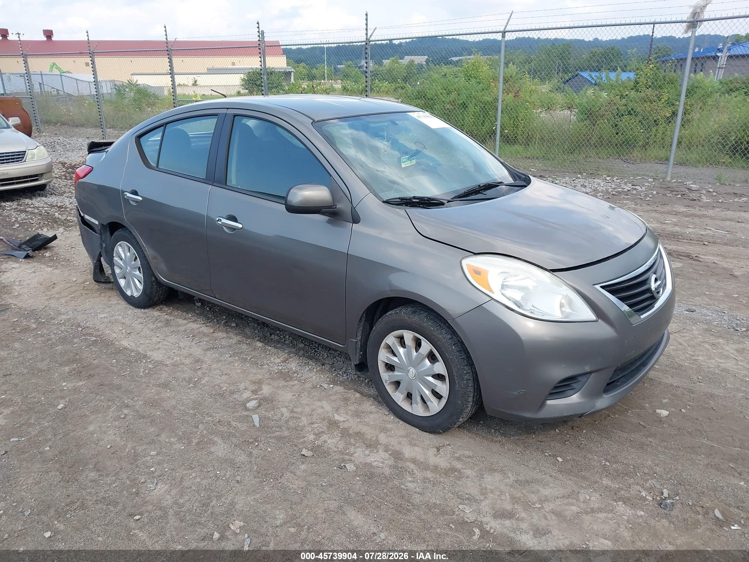 2013 Nissan Versa S, VIN 3N1CN7AP5DL885374 — Rear end