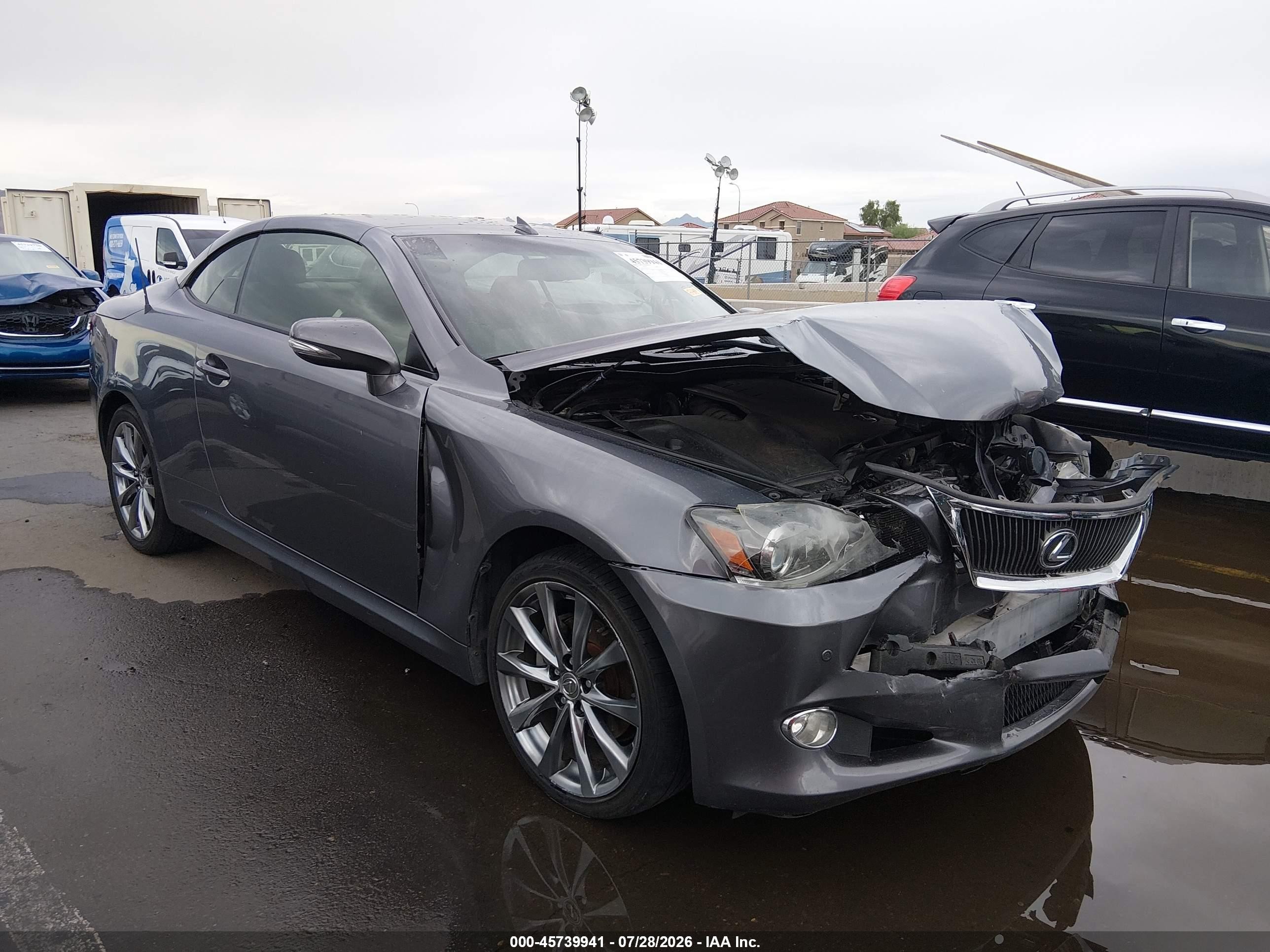 2013 Lexus IS 250 C, VIN JTHFF2C29D2527559 — Front end