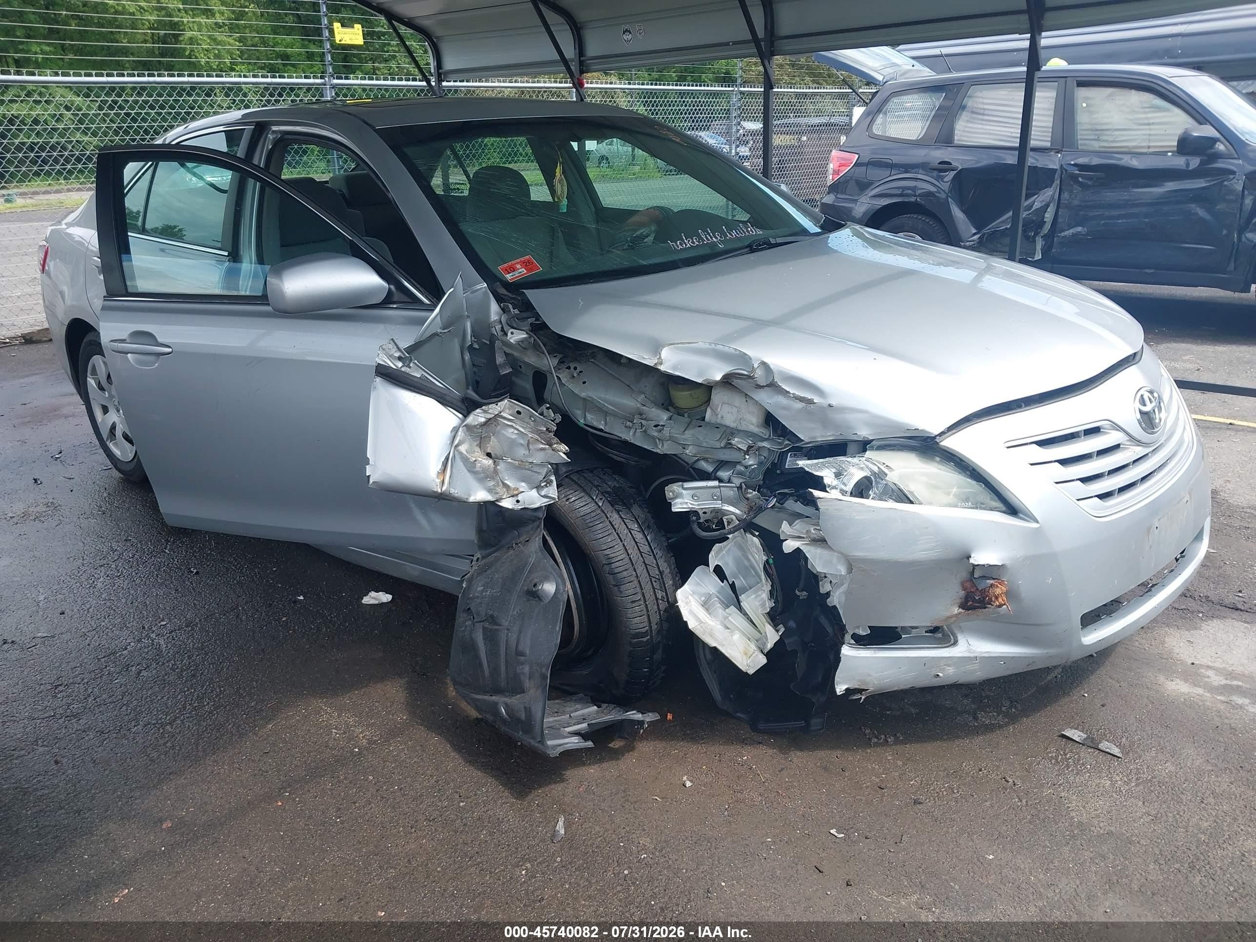 2007 Toyota Camry LE, VIN 4T1BE46K57U533129 — Front end