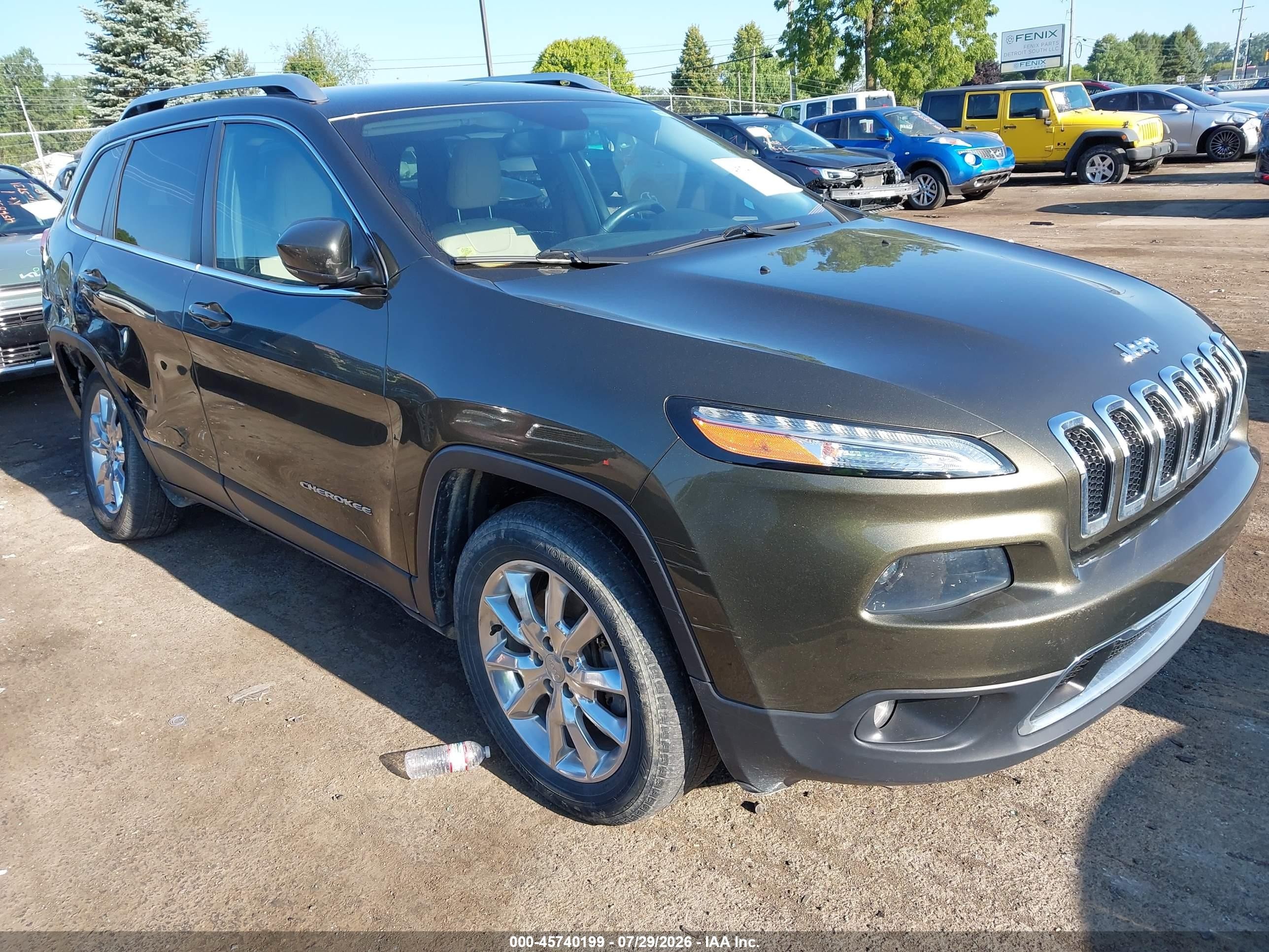 2015 Jeep Cherokee Limited, VIN 1C4PJMDS1FW676008 — Rear end