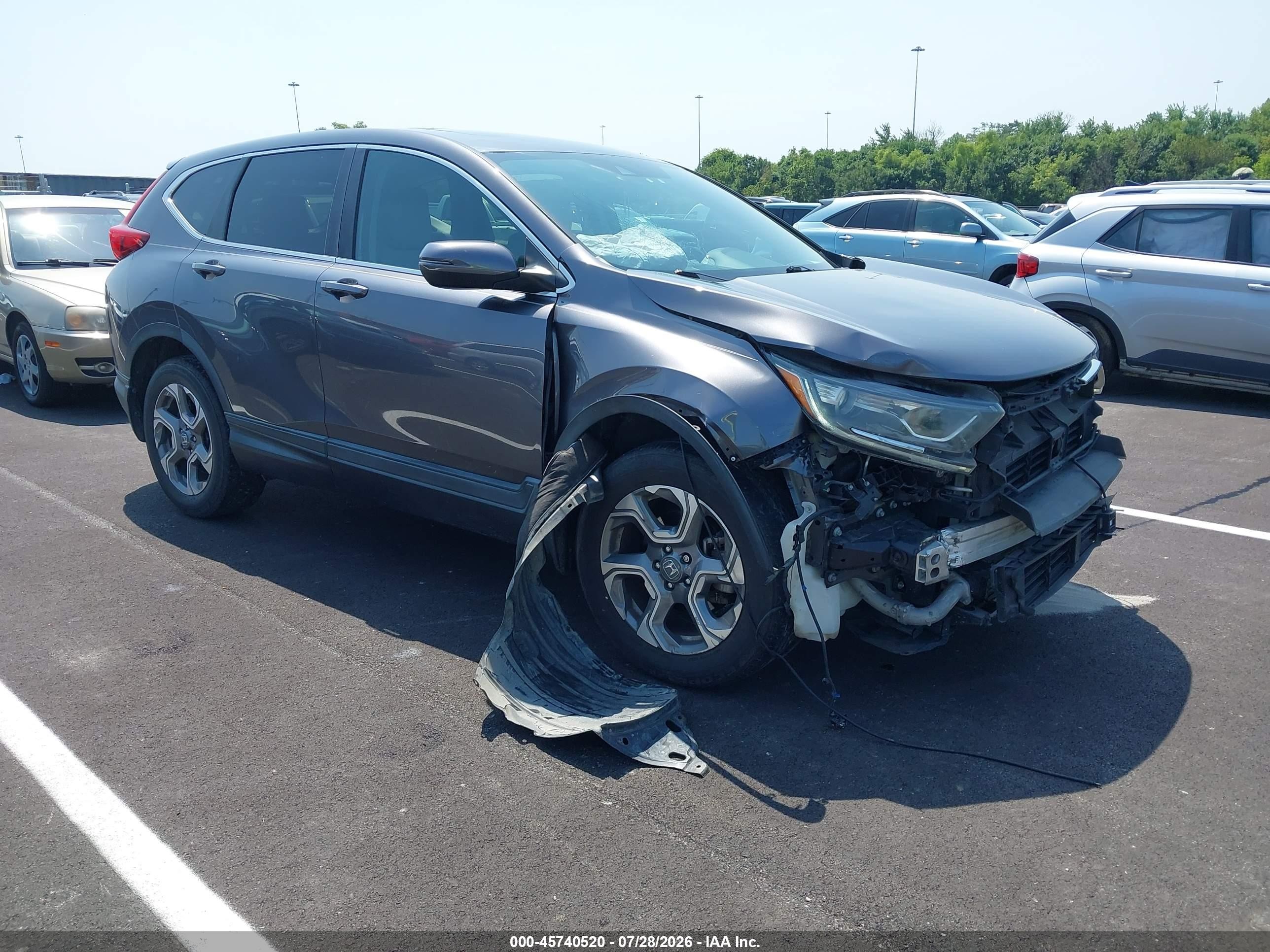 2017 Honda CR-V EX-L, VIN 2HKRW2H85HH624435 — Front end