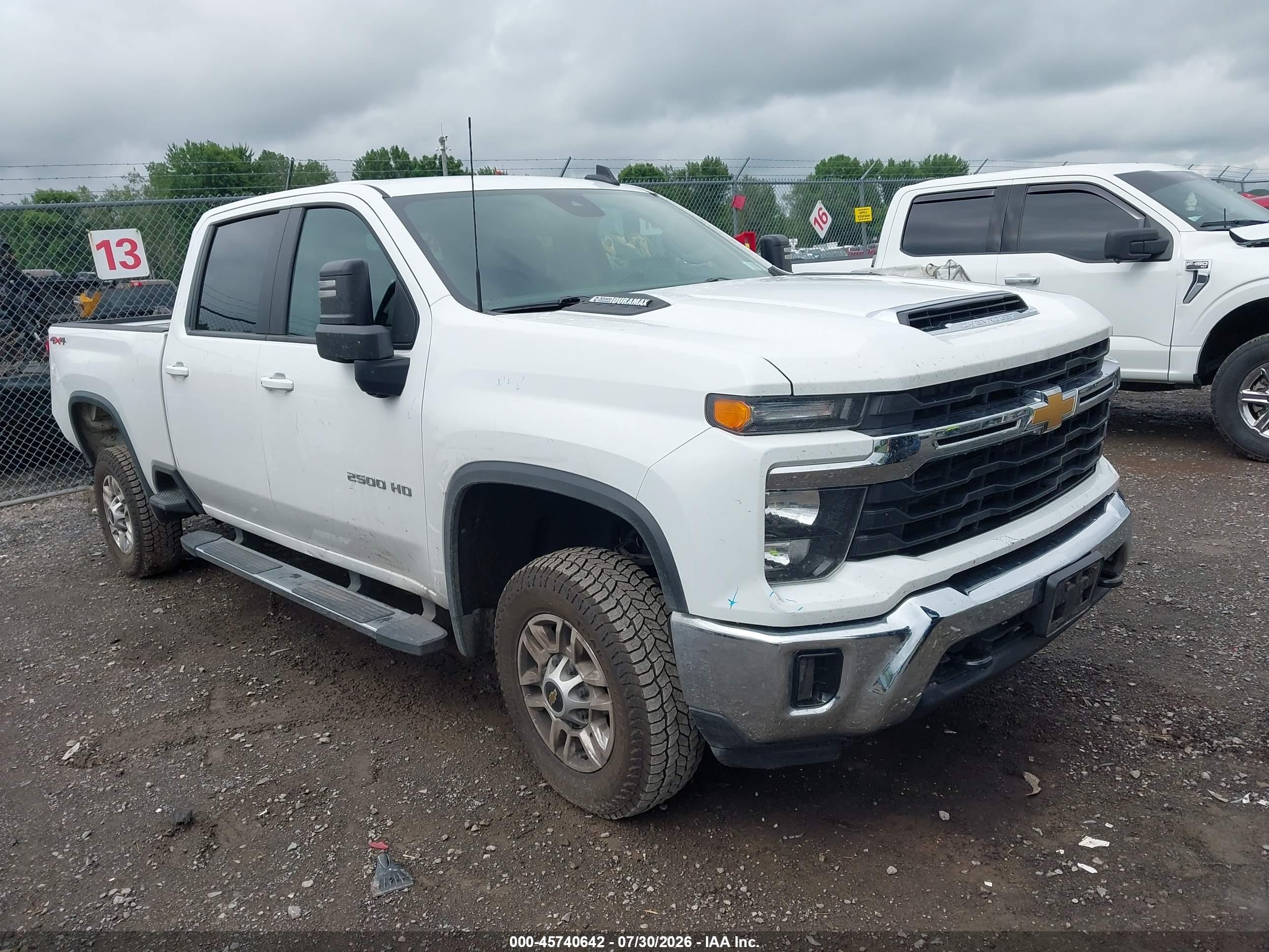 2025 Chevrolet Silverado 2500HD LT, VIN 2GC1KNEYXS1223552 — Зад