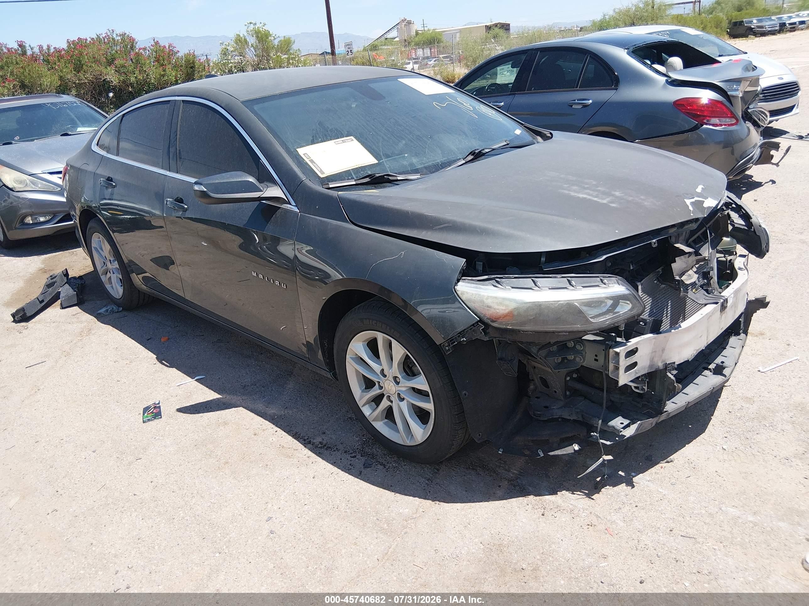 2017 Chevrolet Malibu LT, VIN 1G1ZE5ST3HF173400 — Front end