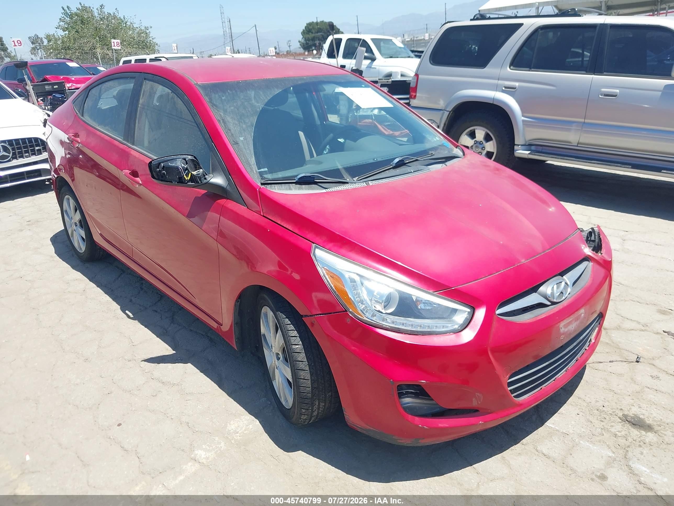 2014 Hyundai Accent GLS, VIN KMHCU4AE0EU624542 — Normal wear