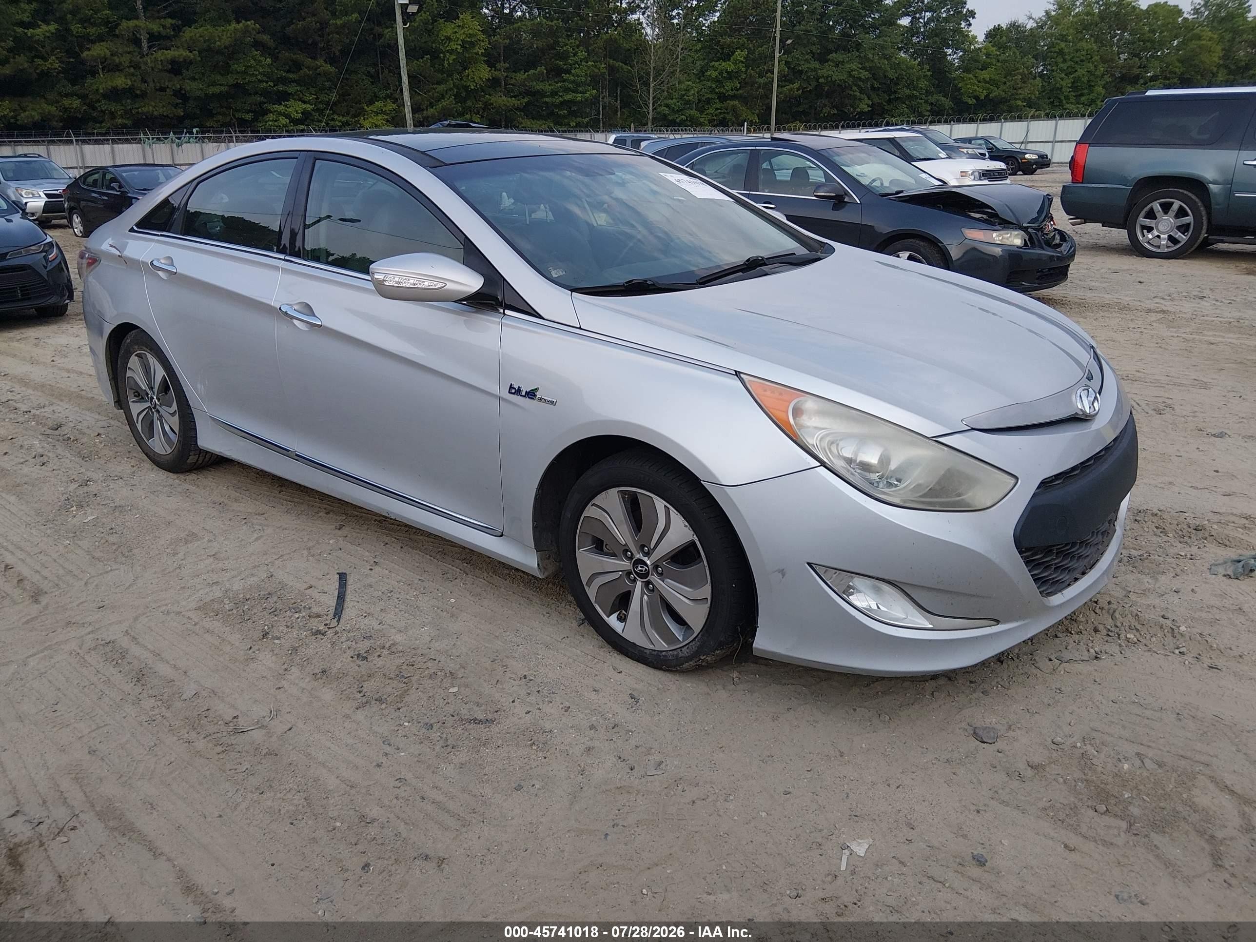 2014 Hyundai Sonata Limited, VIN KMHEC4A45EA116040 — Normal wear