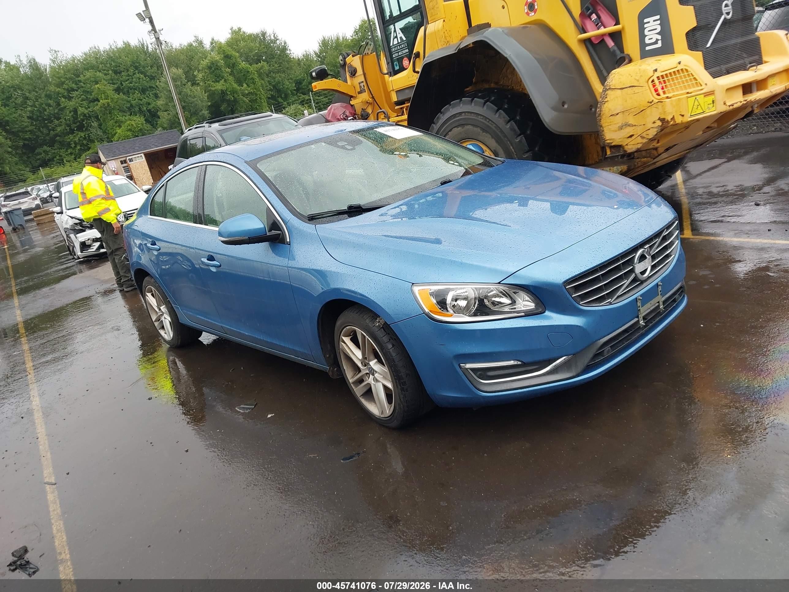 2015 Volvo S60, VIN YV126MFD6F2301937 — Normal wear