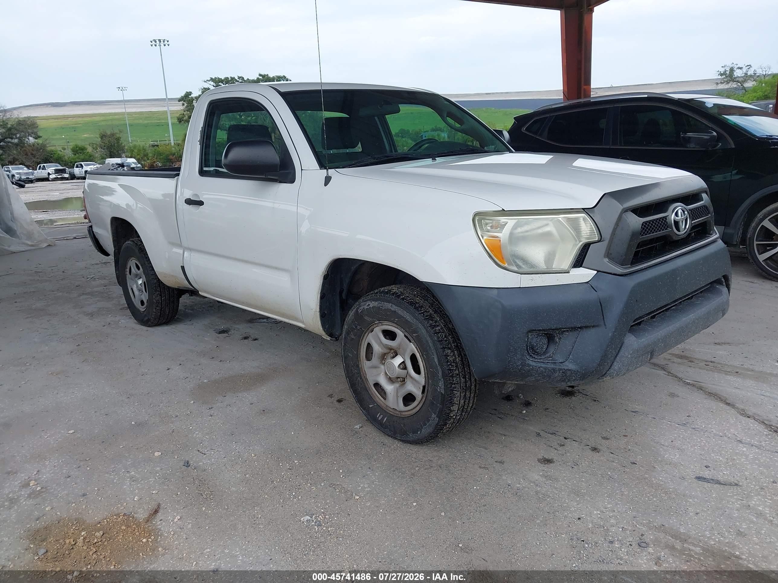 2014 Toyota Tacoma, VIN 5TFNX4CNXEX039693 — Normal wear