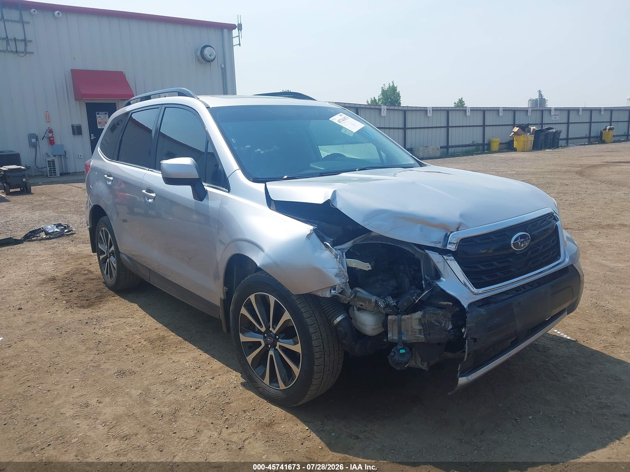2018 Subaru Forester Premium, VIN JF2SJGEC6JH528888 — Front end