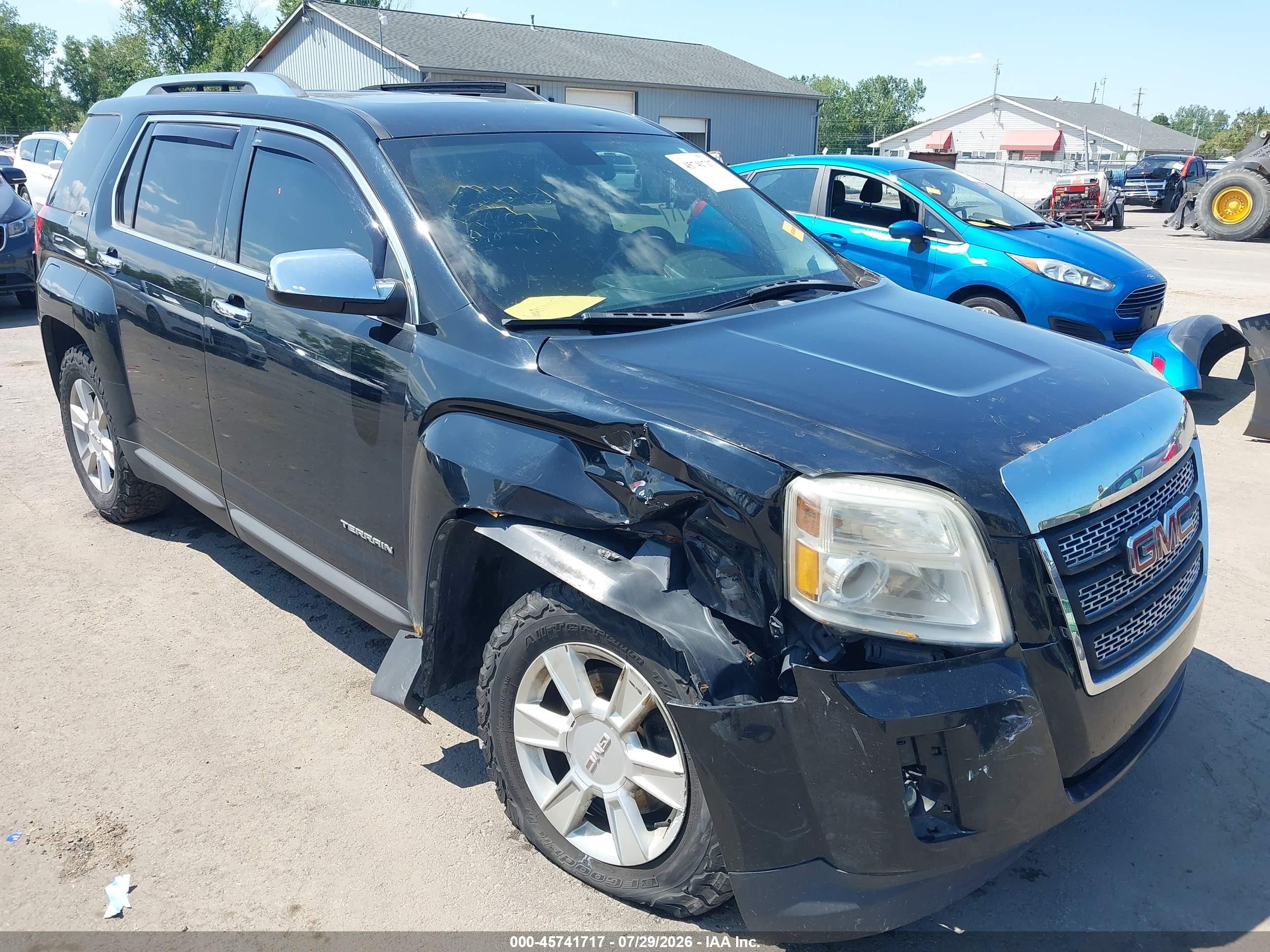 2011 GMC Terrain SLT-2, VIN 2CTFLXE53B6410174 — Front end