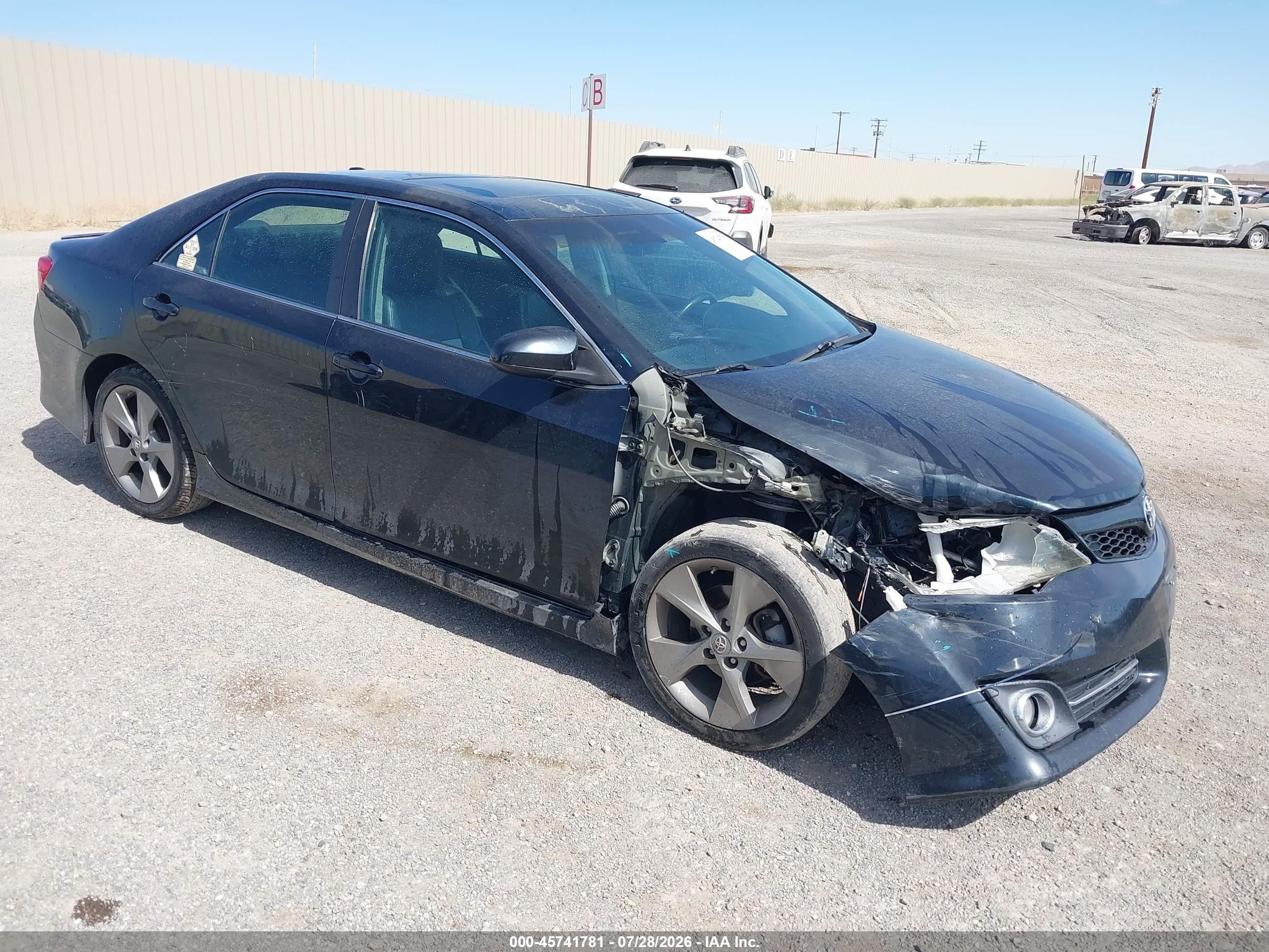 2012 Toyota Camry XLE, VIN 4T1BK1FK1CU510769 — Front end