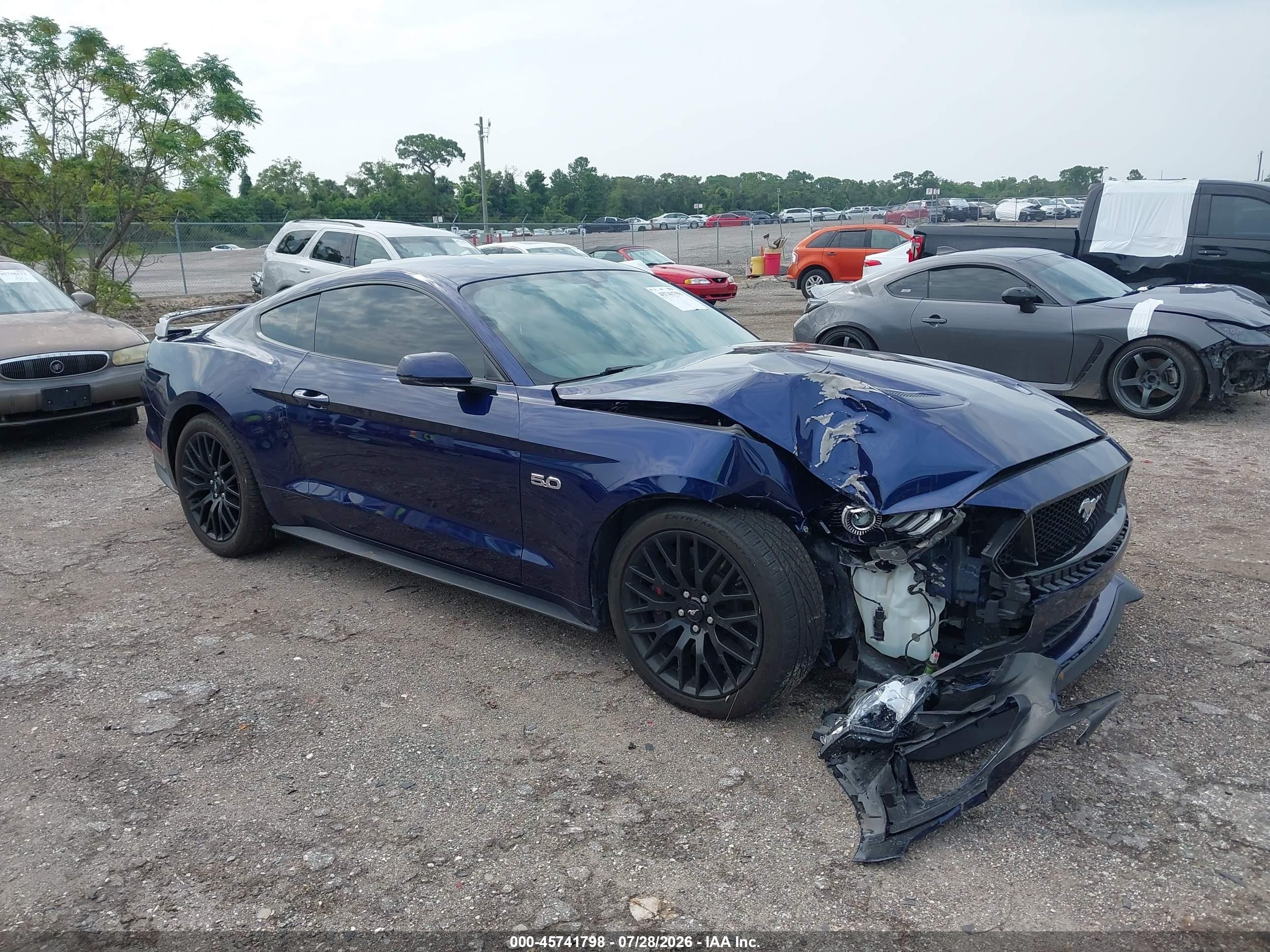2019 Ford Mustang GT, VIN 1FA6P8CF0K5204099 — Front end