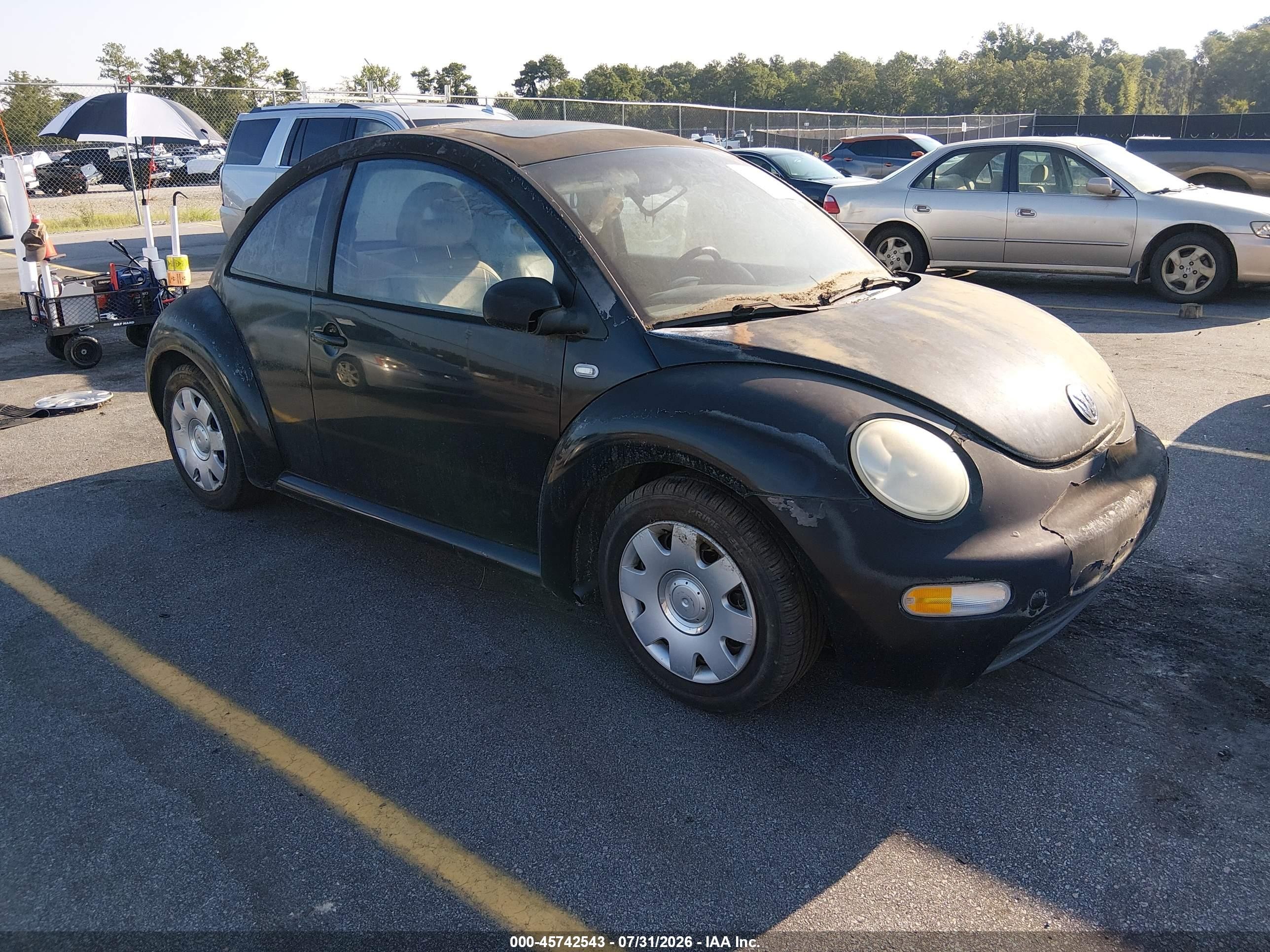 2001 Volkswagen Beetle GLS, VIN 3VWCK21C61M437315 — Rear end