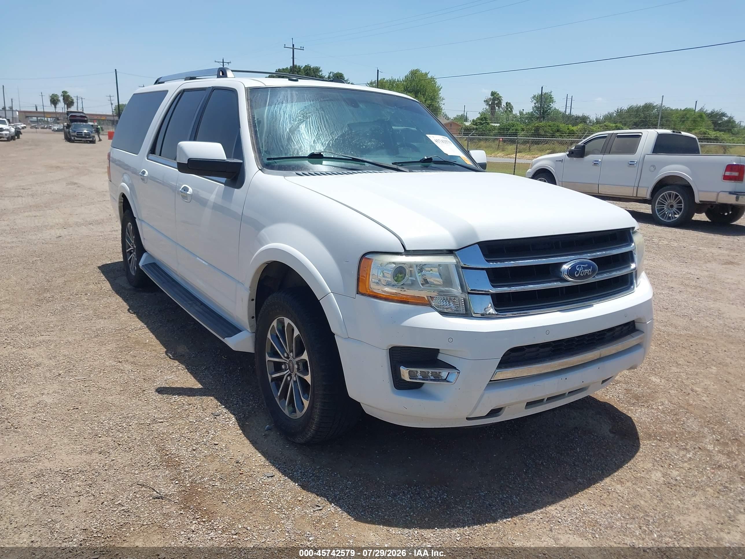2017 Ford Expedition Max Limited, VIN 1FMJK1KT0HEA56008 — Normal wear