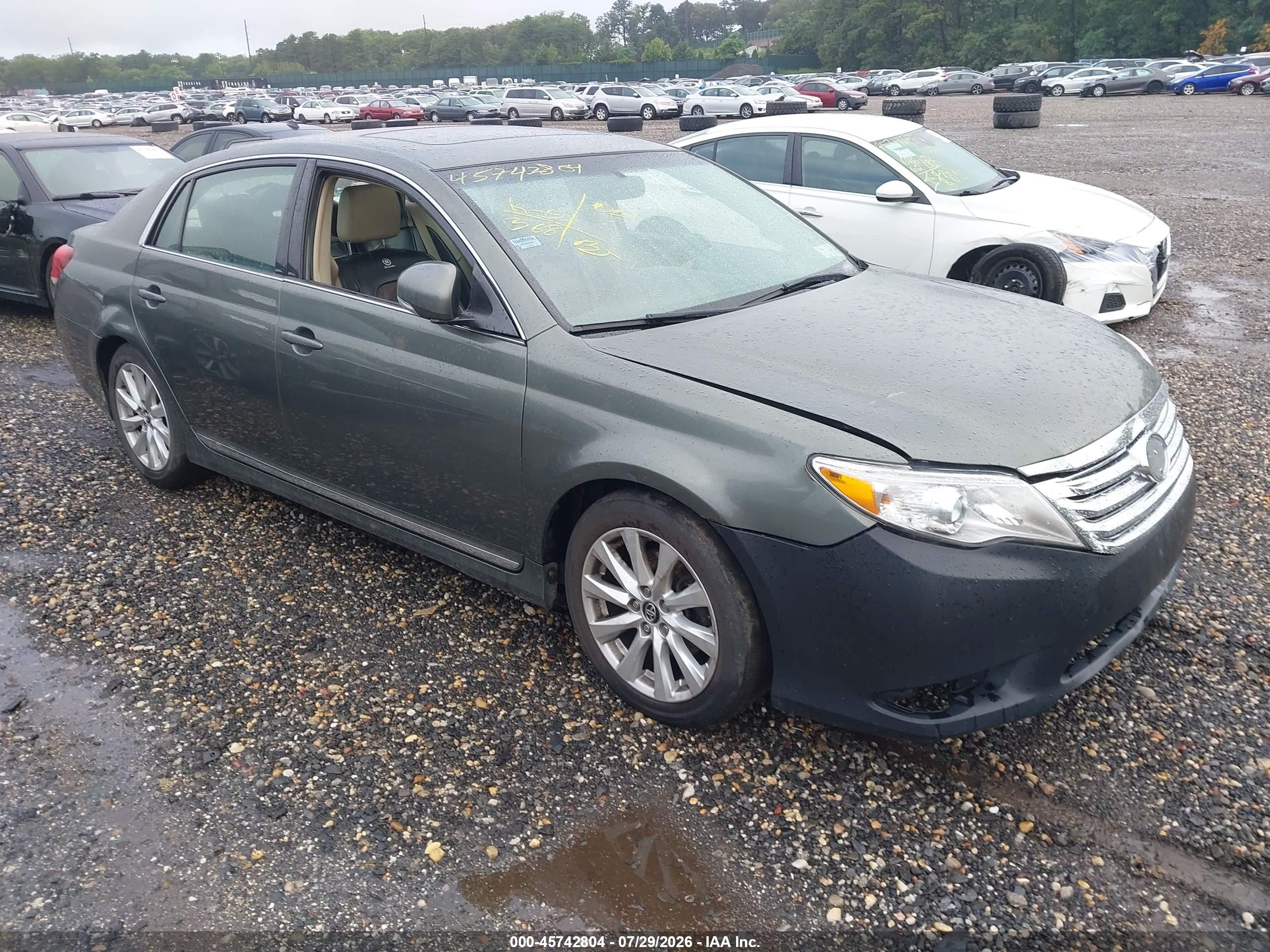 2011 Toyota Avalon, VIN 4T1BK3DB7BU372989 — Normal wear