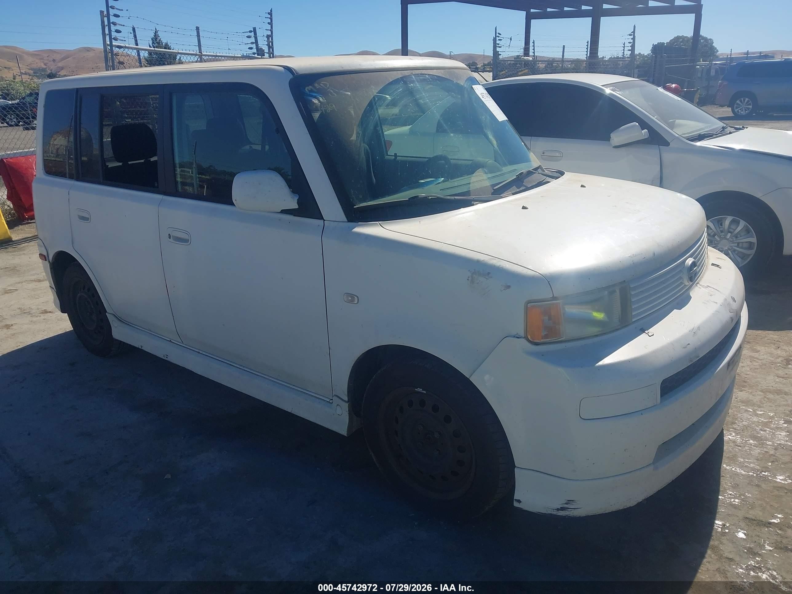 2005 Scion xB, VIN JTLKT324650192019 — Normal wear