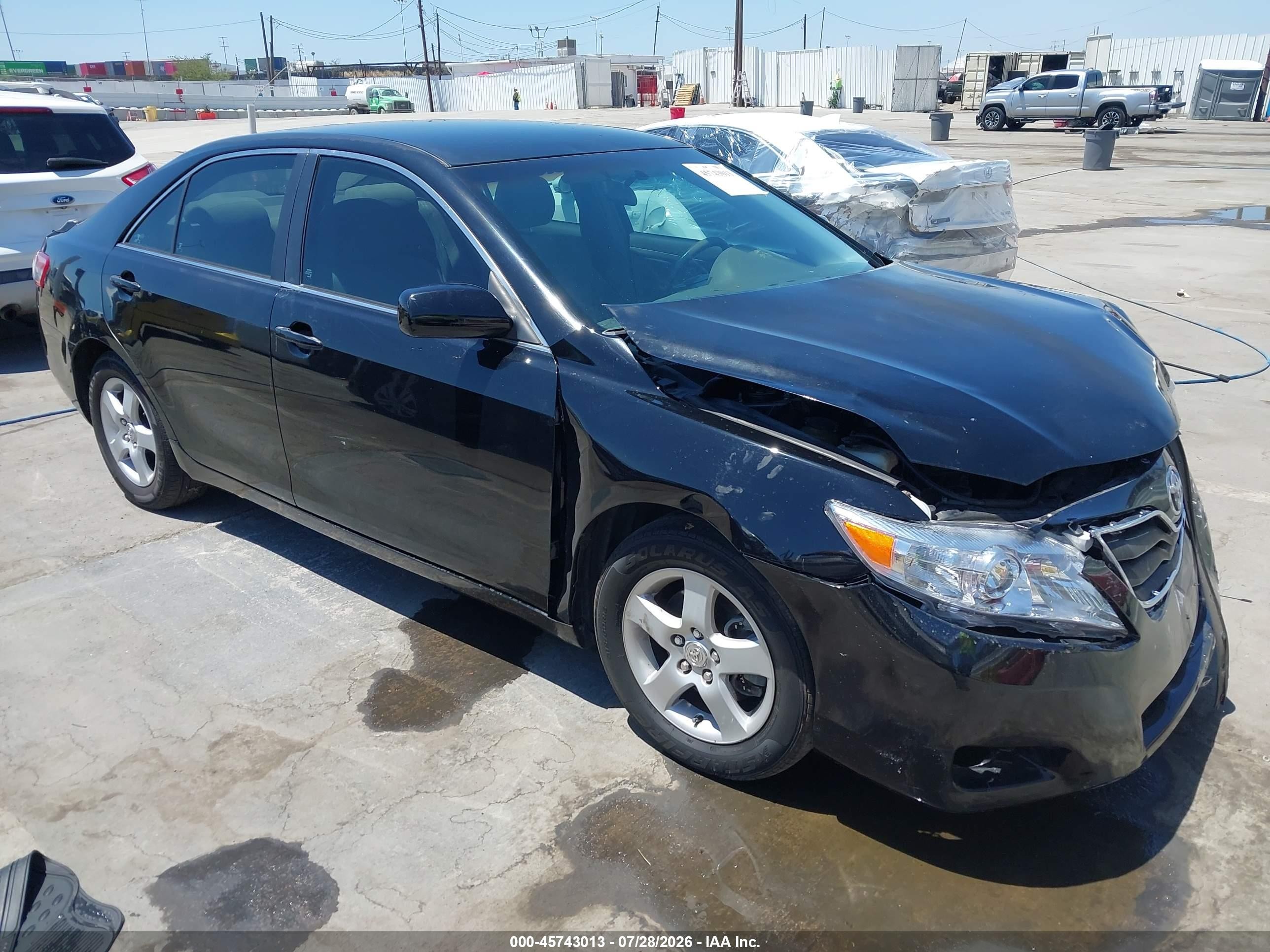 2010 Toyota Camry LE, VIN 4T1BF3EK2AU114168 — Front end