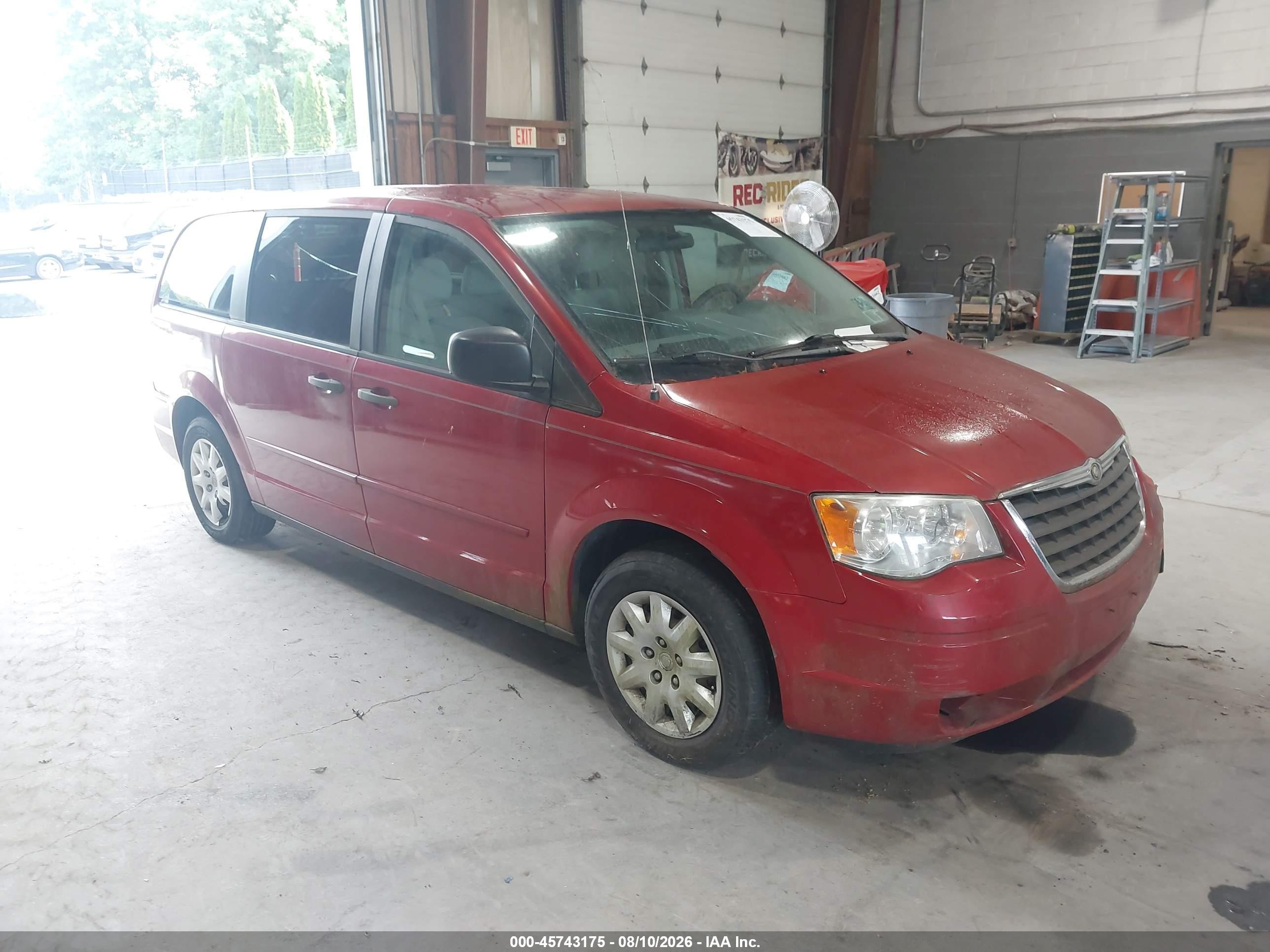 2008 Chrysler Town & Country LX, VIN 2A8HR44H28R103205 — Normal wear