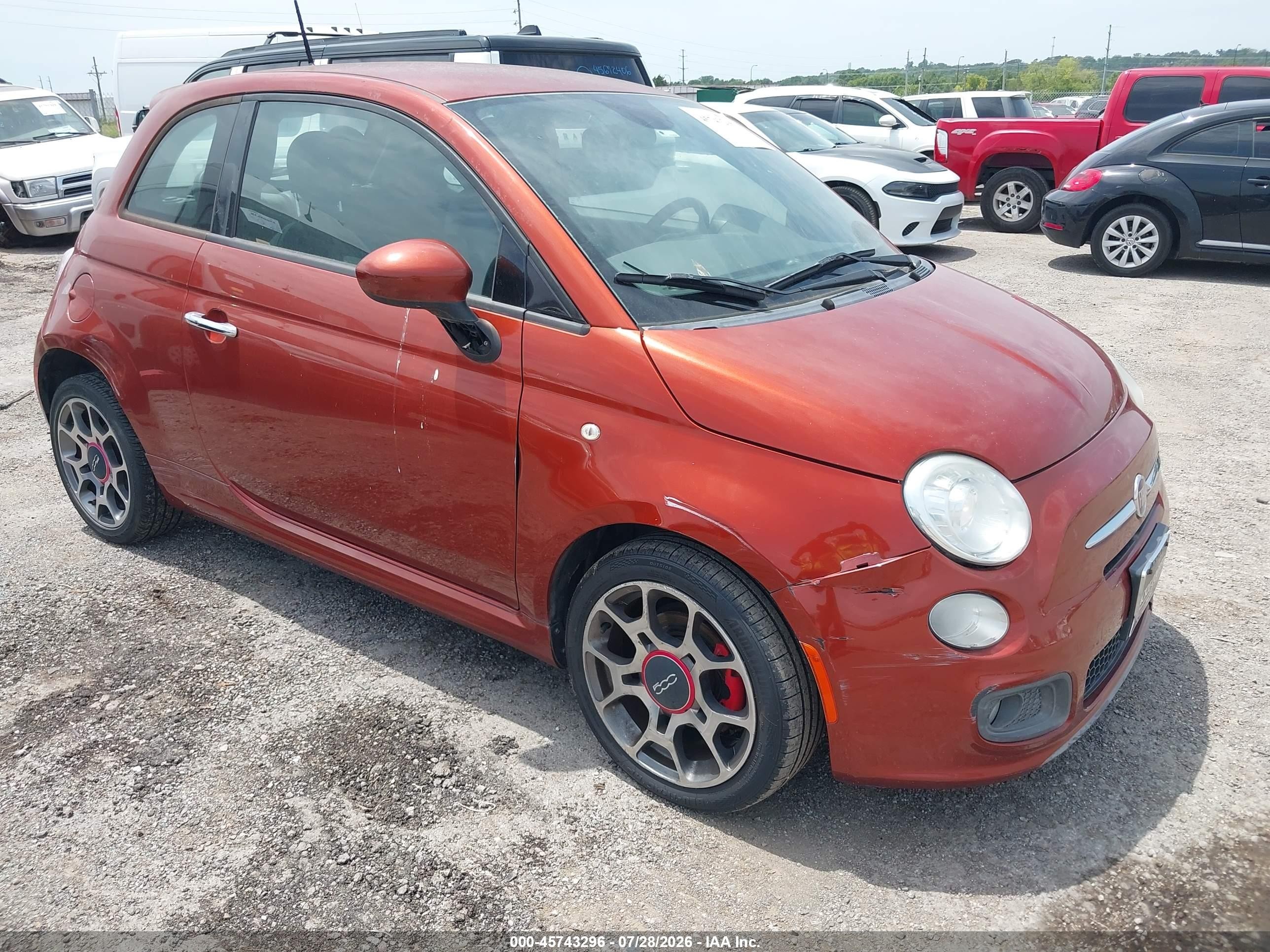 2015 FIAT 500 Sport, VIN 3C3CFFBR7FT663396 — Normal wear
