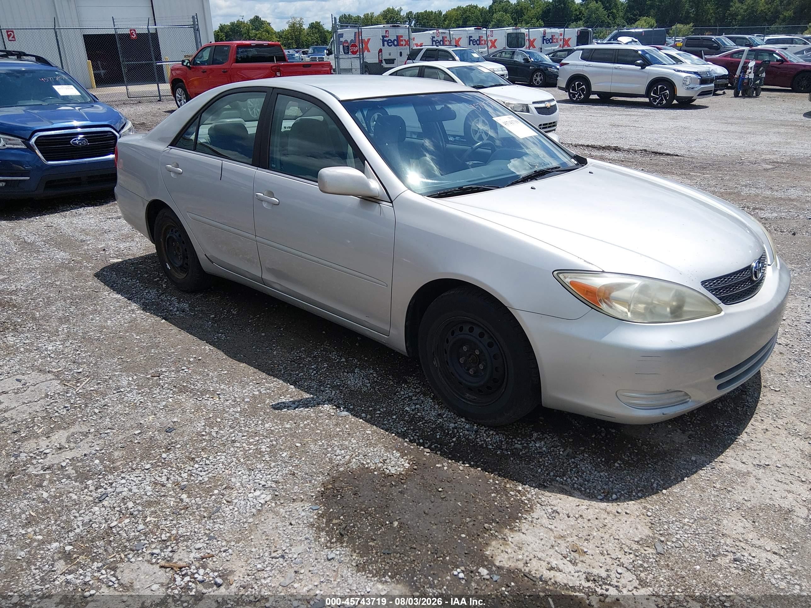 2002 Toyota Camry XLE, VIN 4T1BE32K22U005363 — Normal wear