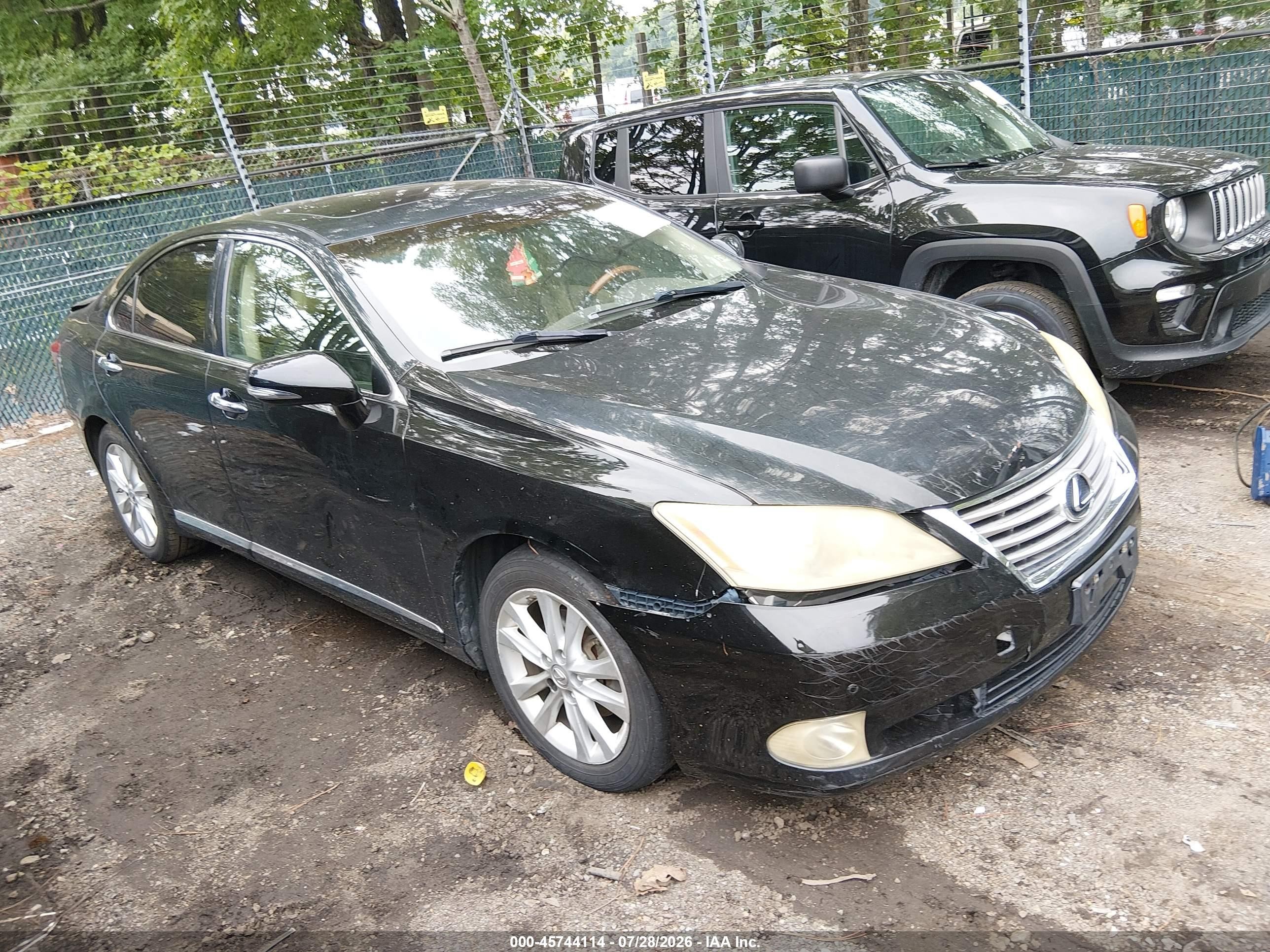 2010 Lexus ES 330, VIN JTHBK1EG4A2349603 — Front end