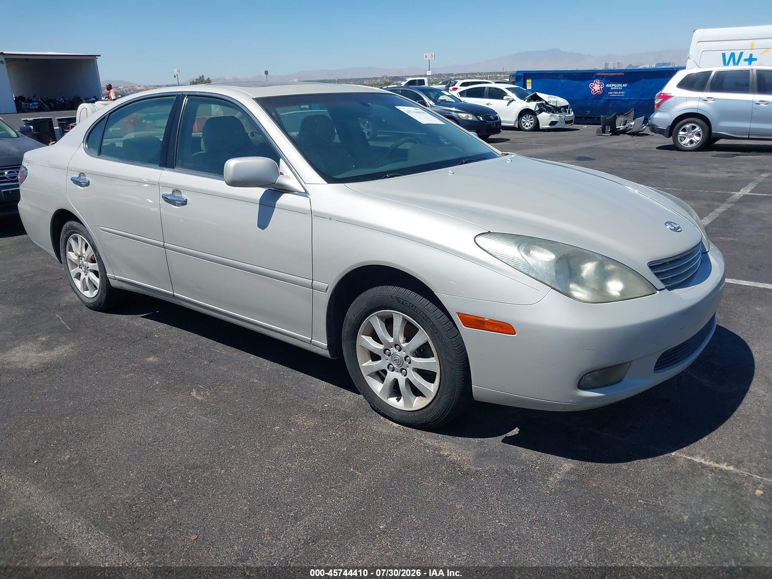 2004 Lexus ES 350, VIN JTHBA30G140022761 — Normal wear