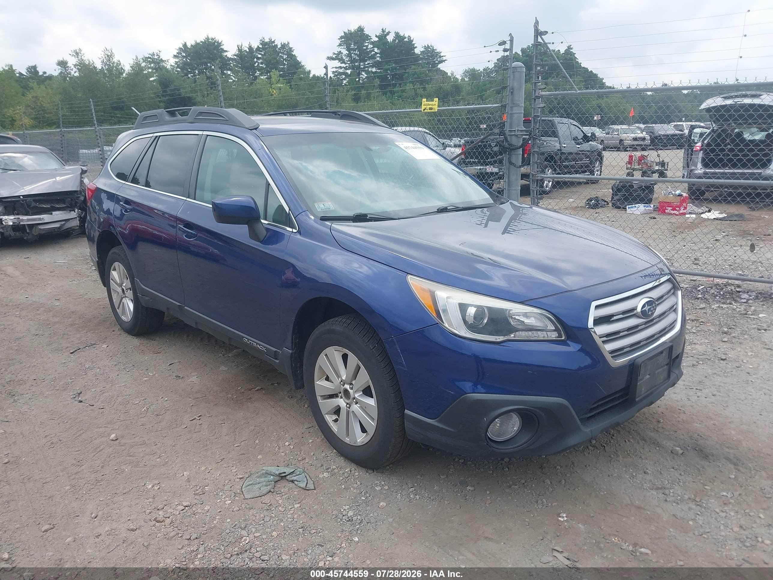 2016 Subaru Outback Premium, VIN 4S4BSADCXG3320833 — Normal wear