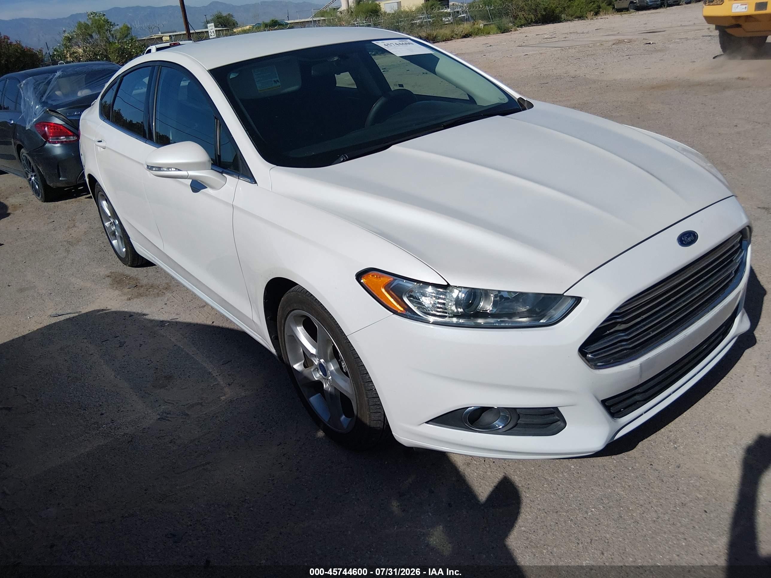 2013 Ford Fusion SE, VIN 3FA6P0HR1DR386383 — Rear end