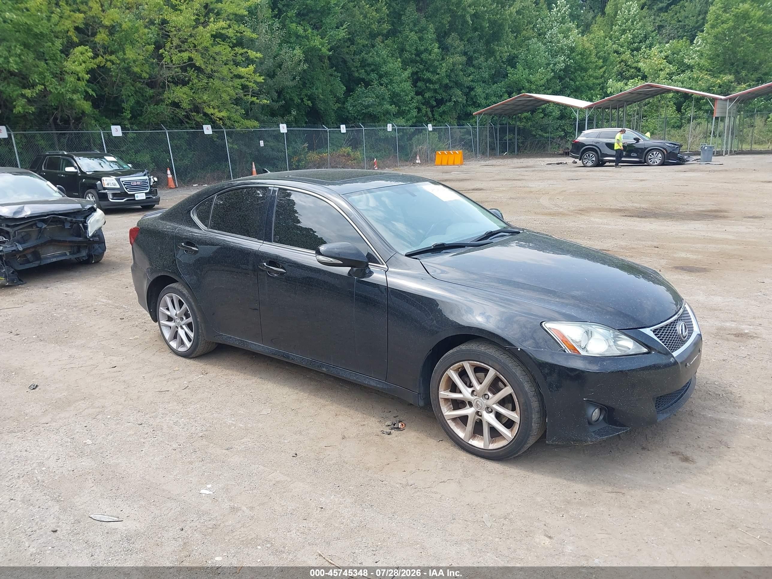 2012 Lexus IS 250, VIN JTHCF5C27C5053449 — Бок