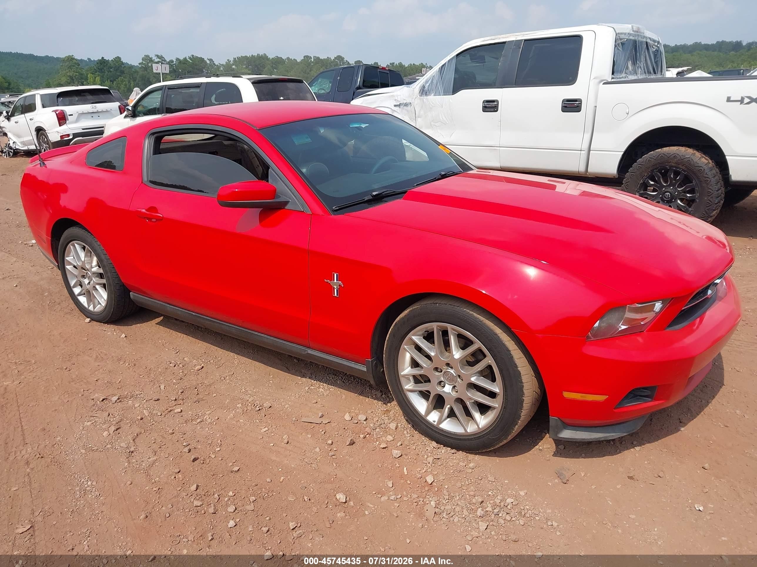 2012 Ford Mustang Premium, VIN 1ZVBP8AM7C5226125 — Rear end