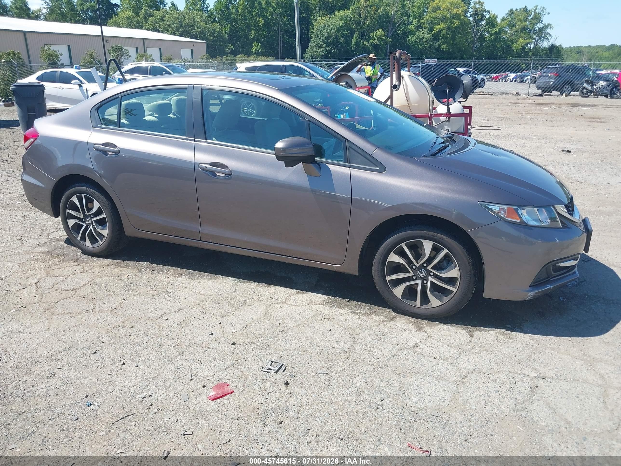 2015 Honda Civic EX, VIN 19XFB2F85FE006213 — Front end