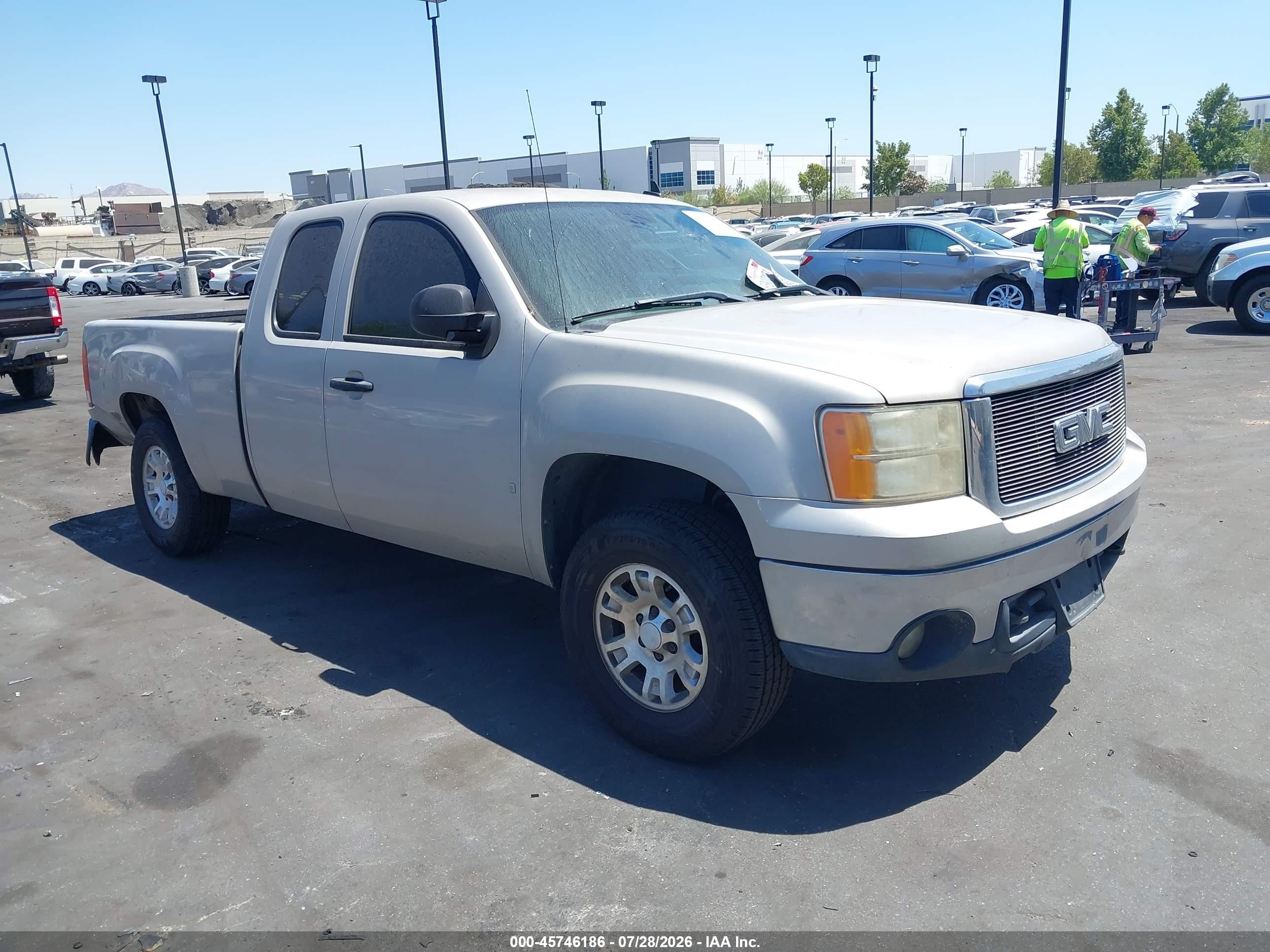 2008 GMC Sierra 1500 SLE1, VIN 1GTEC19J88Z279915 — Бок