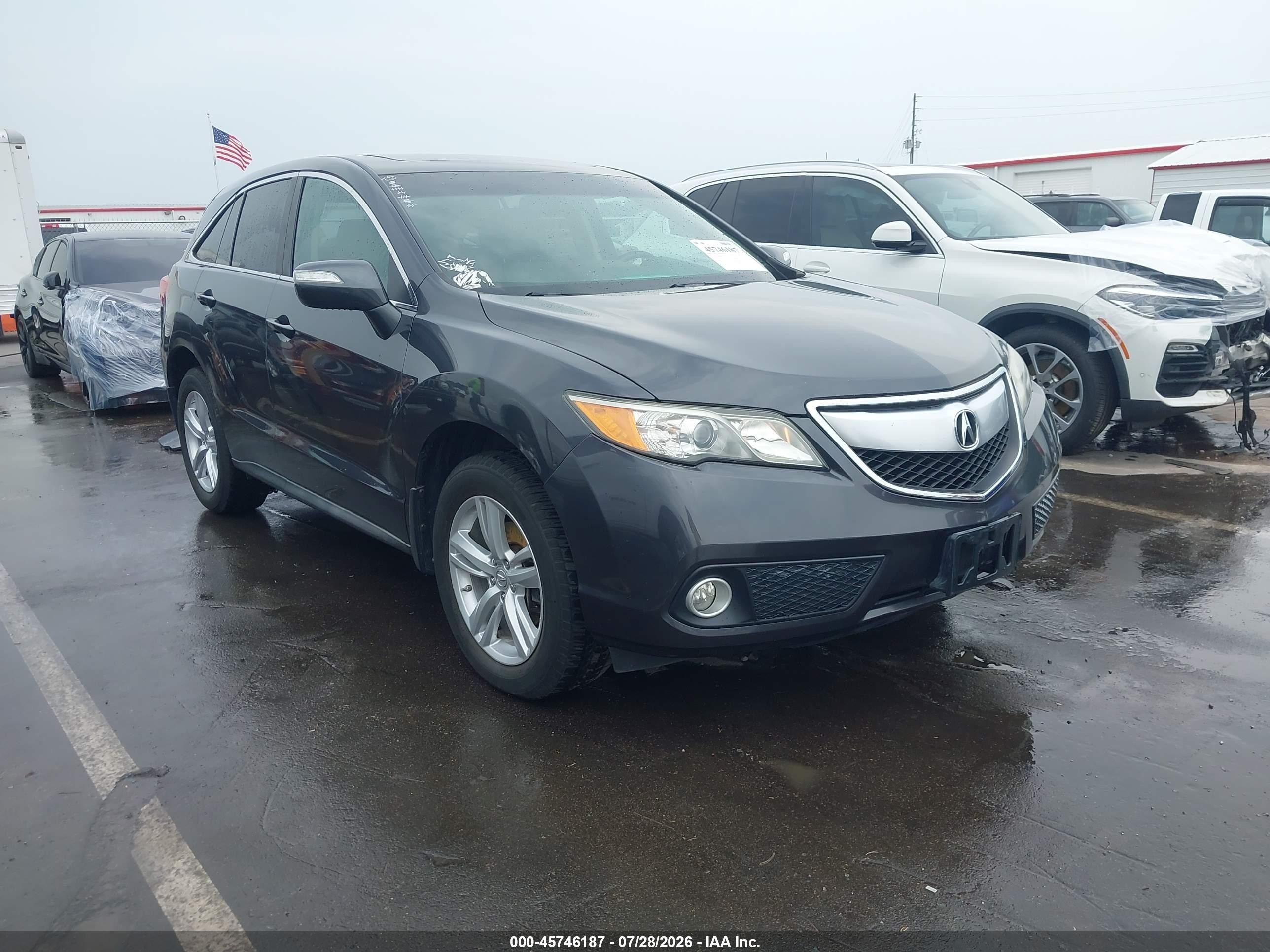 2013 Acura RDX Technology, VIN 5J8TB3H51DL006436 — Rear end