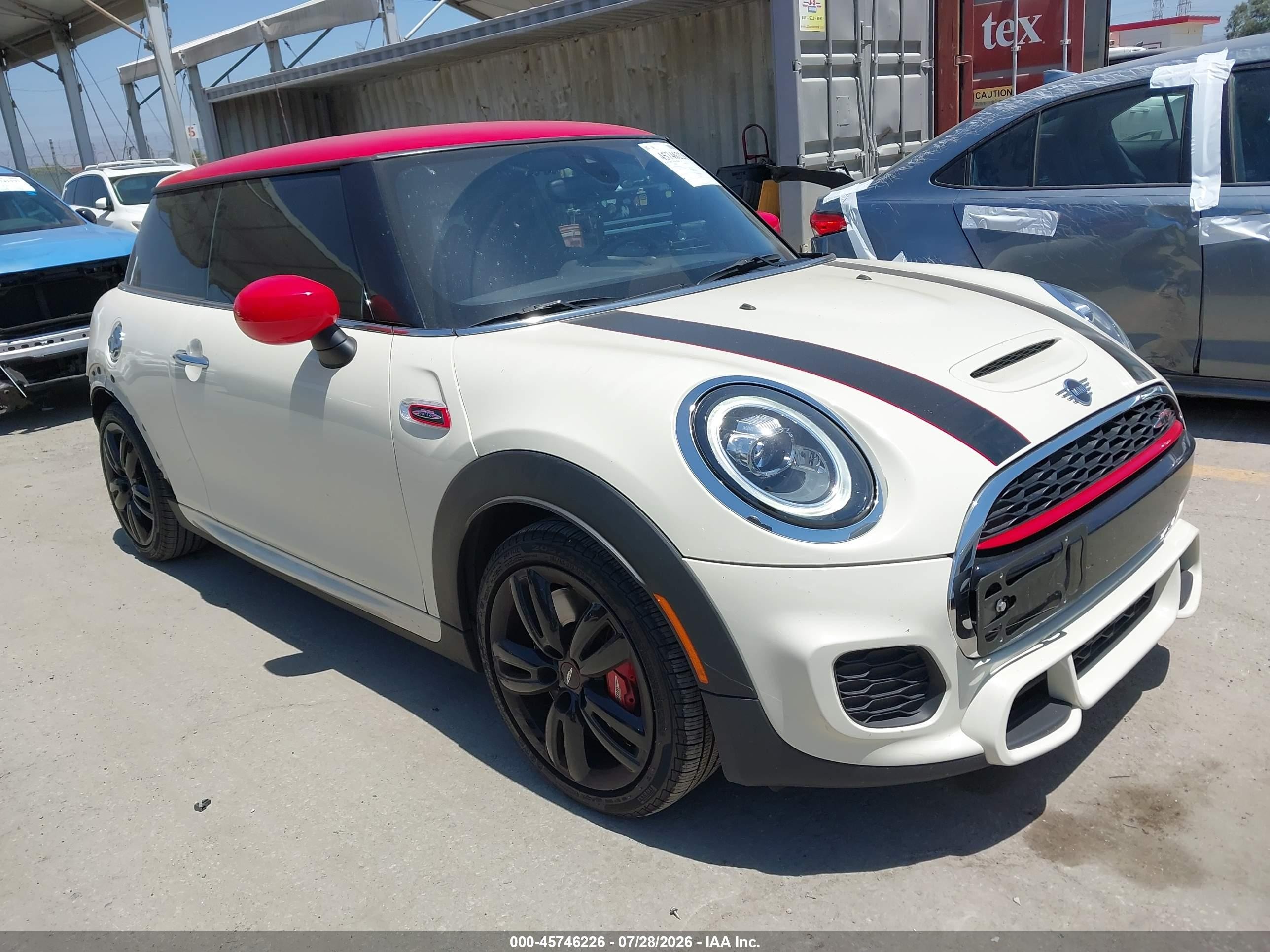 2021 MINI Hardtop John Cooper Works, VIN WMWXR9C04M2P16377 — Rear end