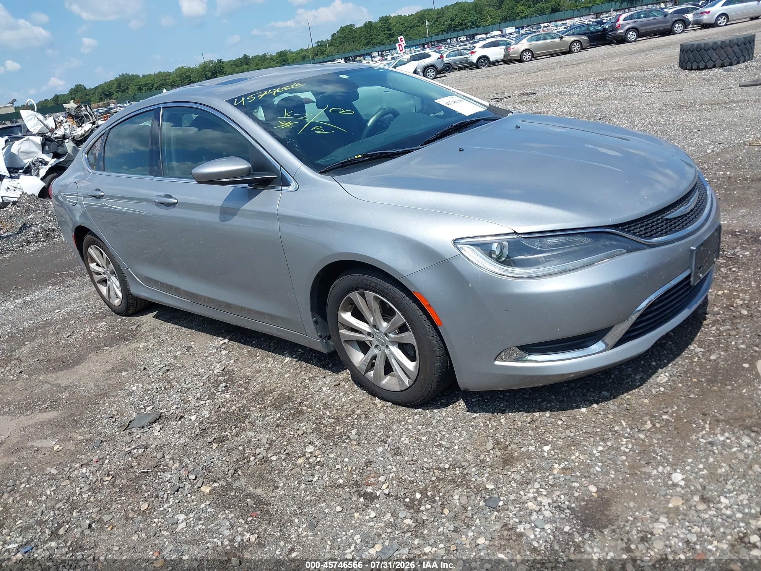 2015 Chrysler 200 Limited, VIN 1C3CCCAB0FN613564 — Normal wear