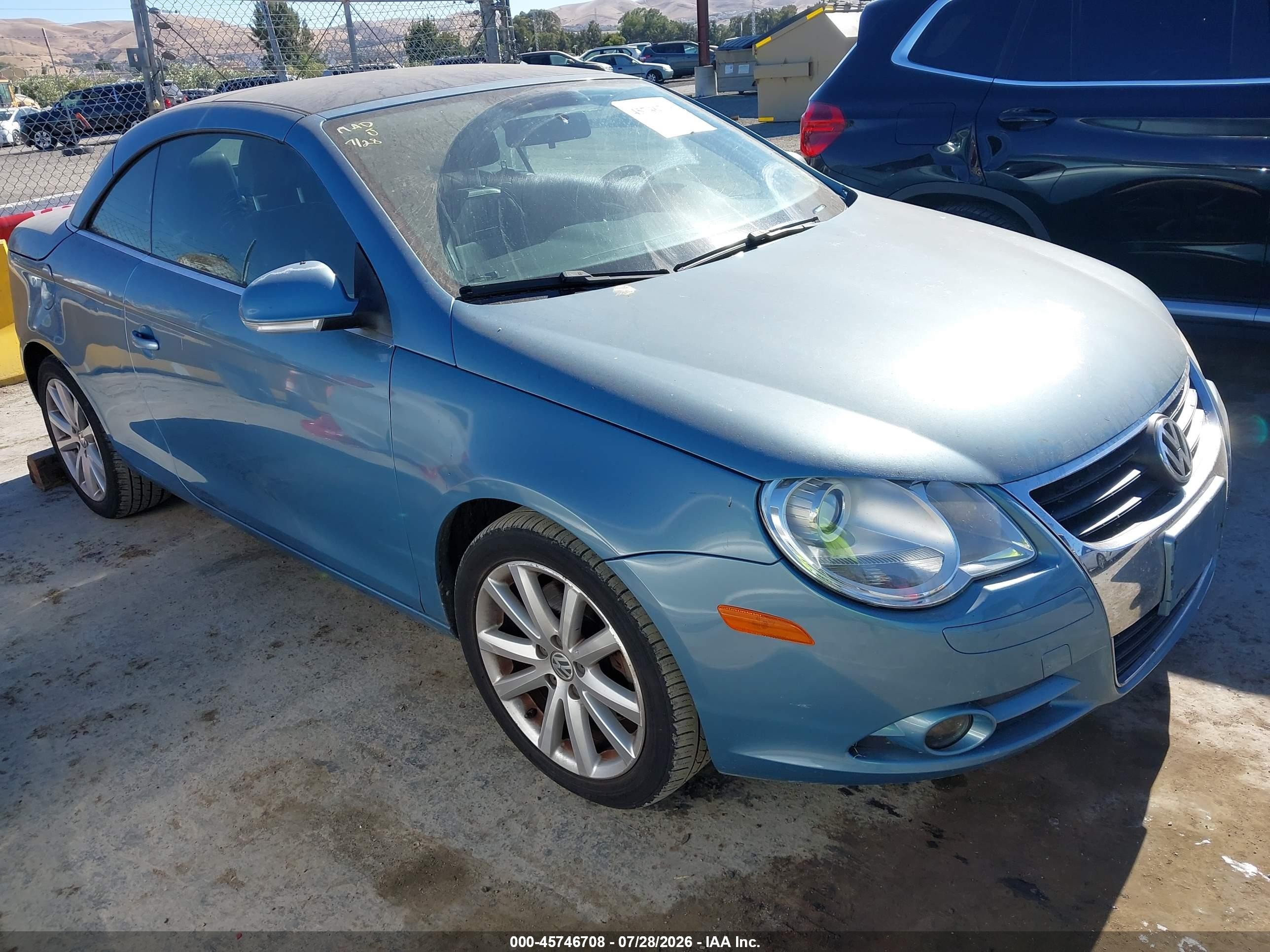 2008 Volkswagen Eos Turbo, VIN WVWBA71F48V006898 — Side