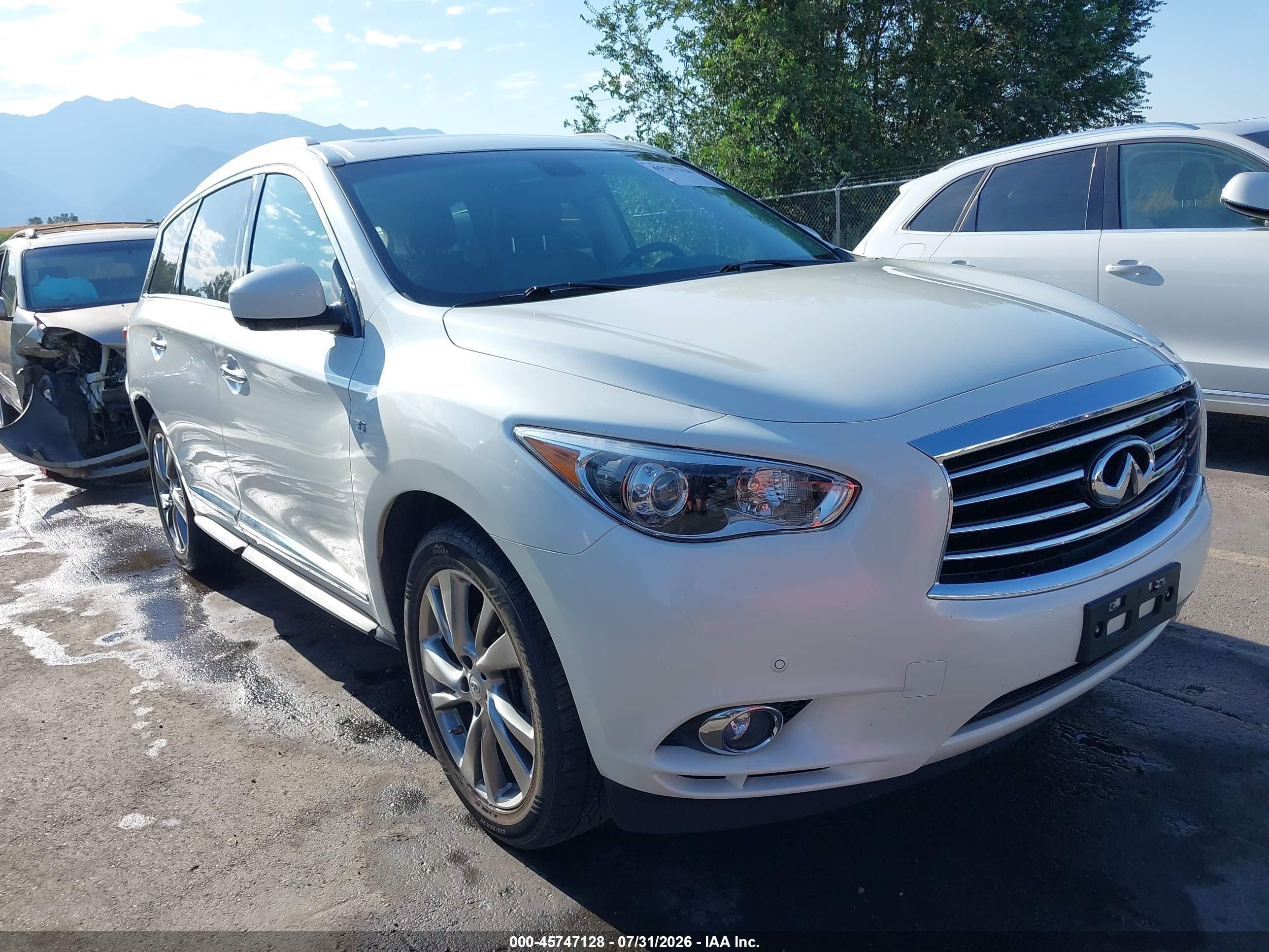 2015 Infiniti QX60, VIN 5N1AL0MM9FC535372 — Rear end