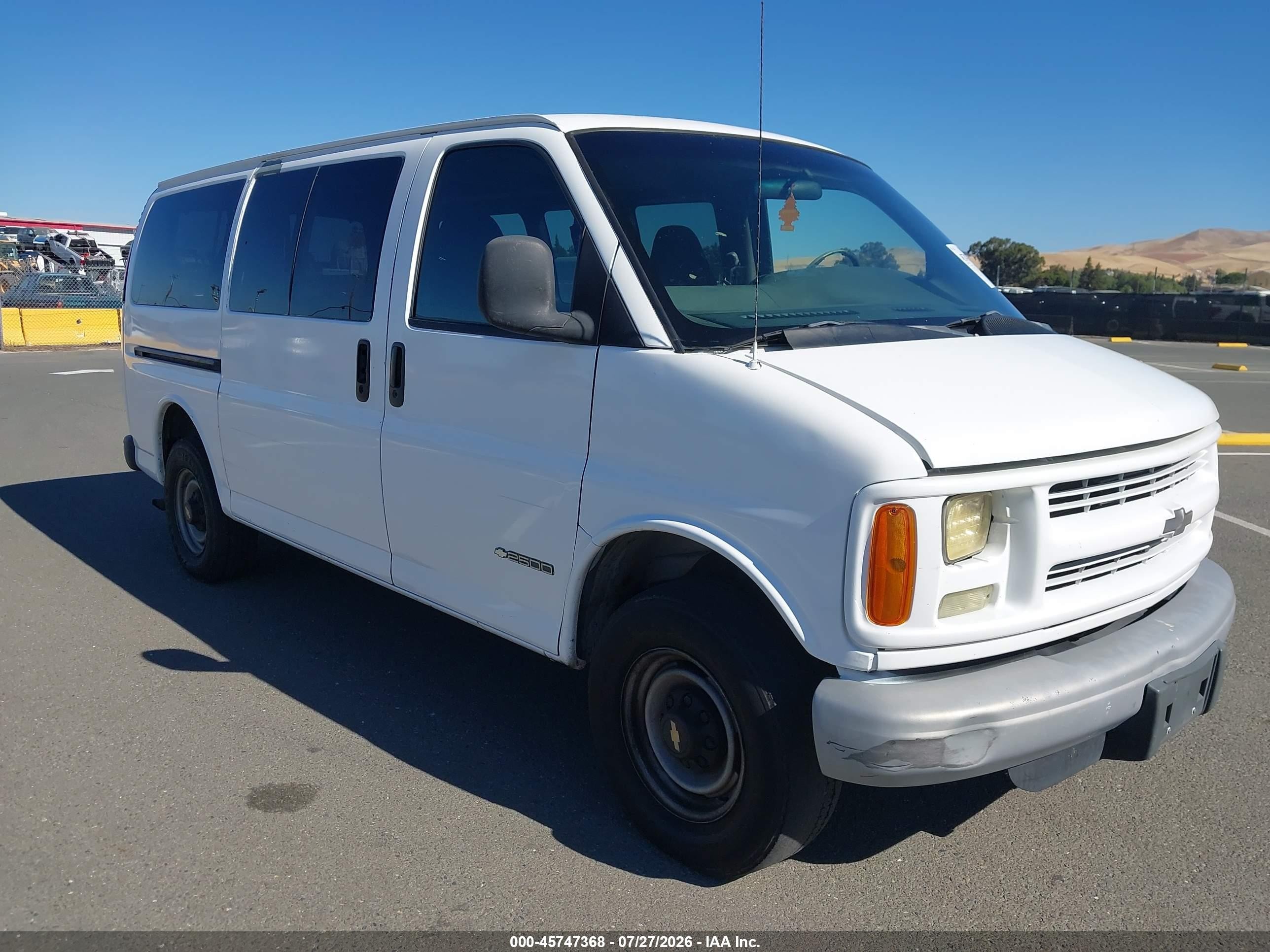 2002 Chevrolet Express, VIN 1GAGG25R821195462 — Not stated