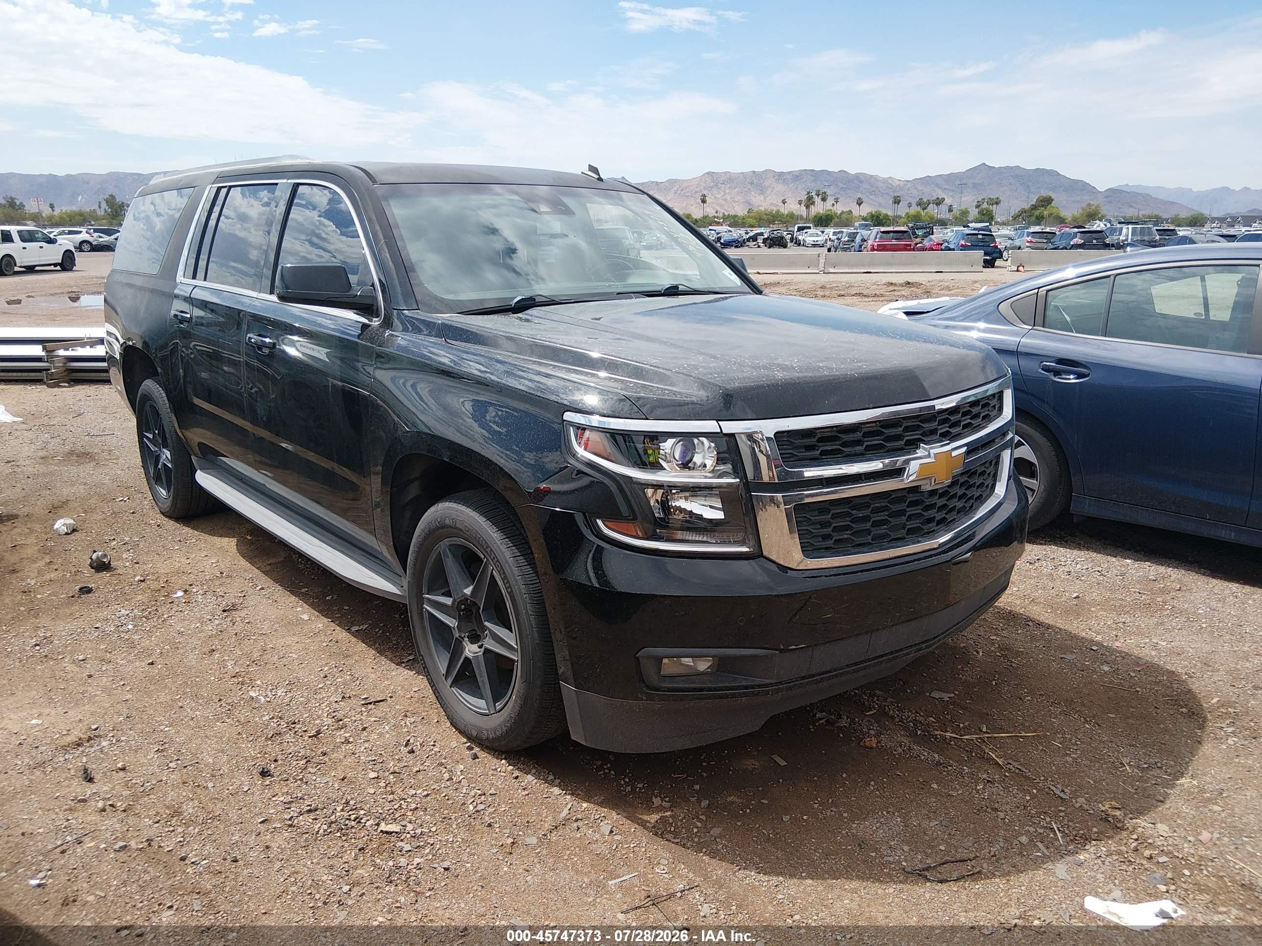 2015 Chevrolet Suburban LT, VIN 1GNSCJKC6FR238606 — Normal wear