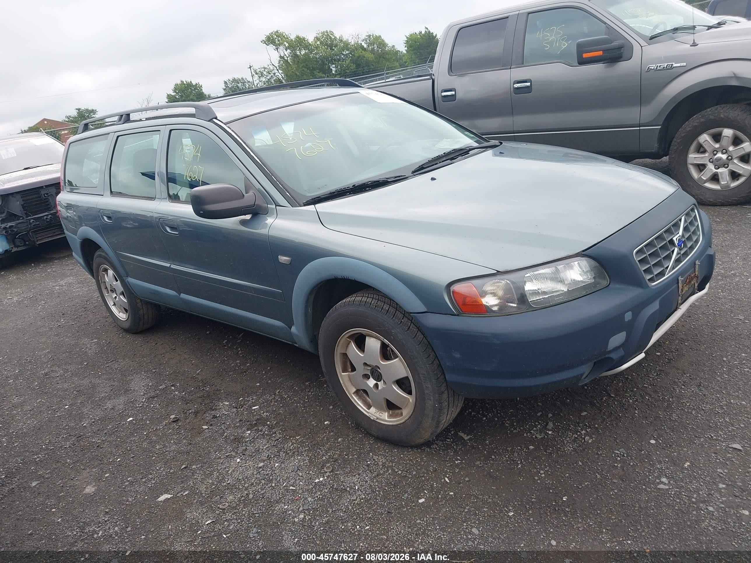2001 Volvo V70, VIN YV1SZ58D211042453 — Normal wear
