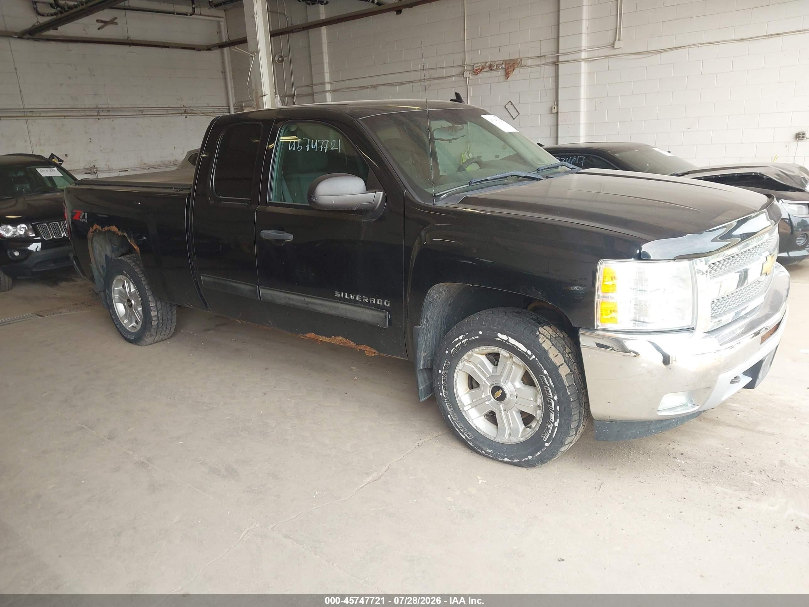 2013 Chevrolet Silverado 1500 LT, VIN 1GCRKSE72DZ383623 — Normal wear