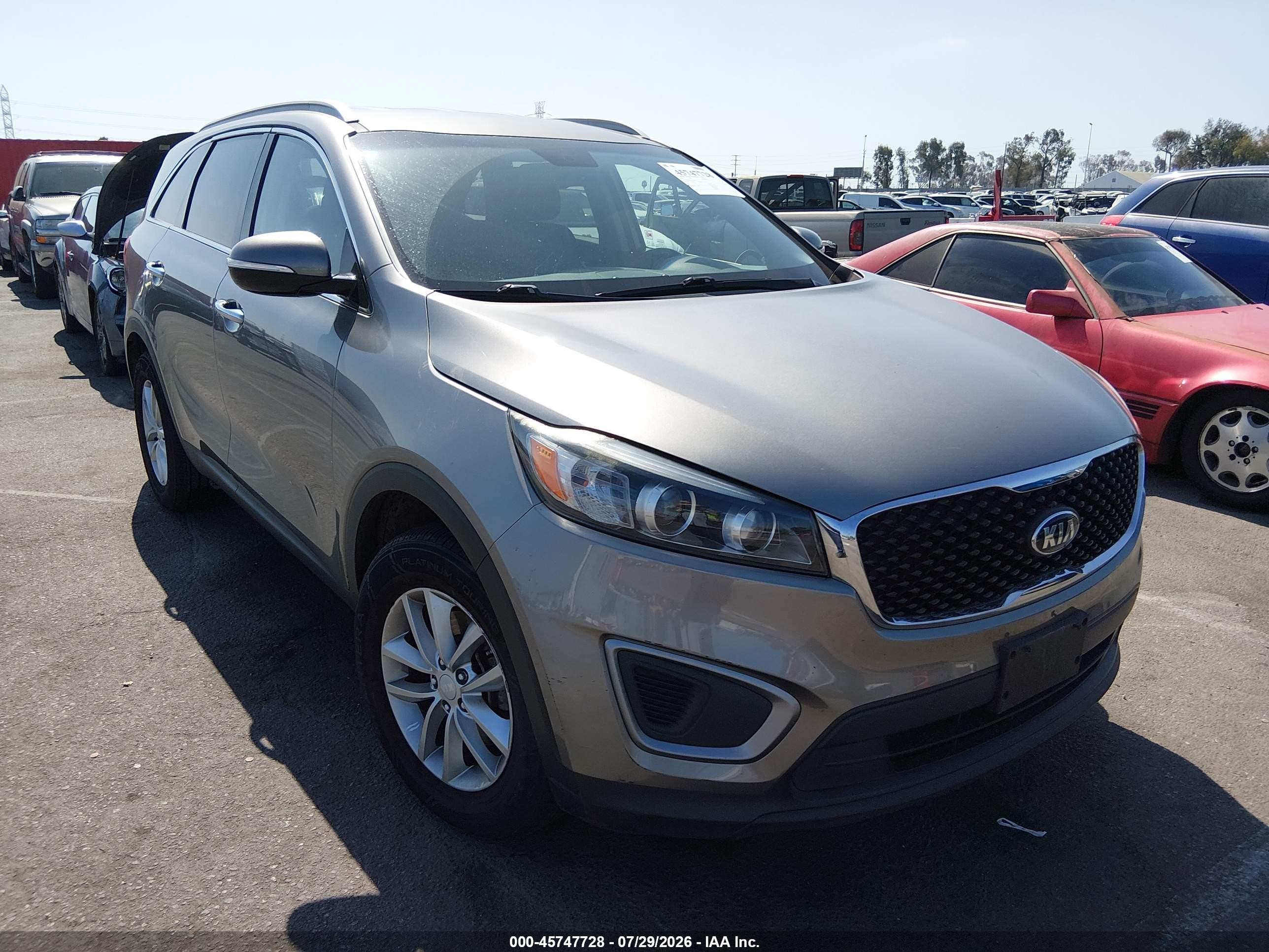 2016 Kia Sorento LX, VIN 5XYPG4A37GG043393 — Normal wear
