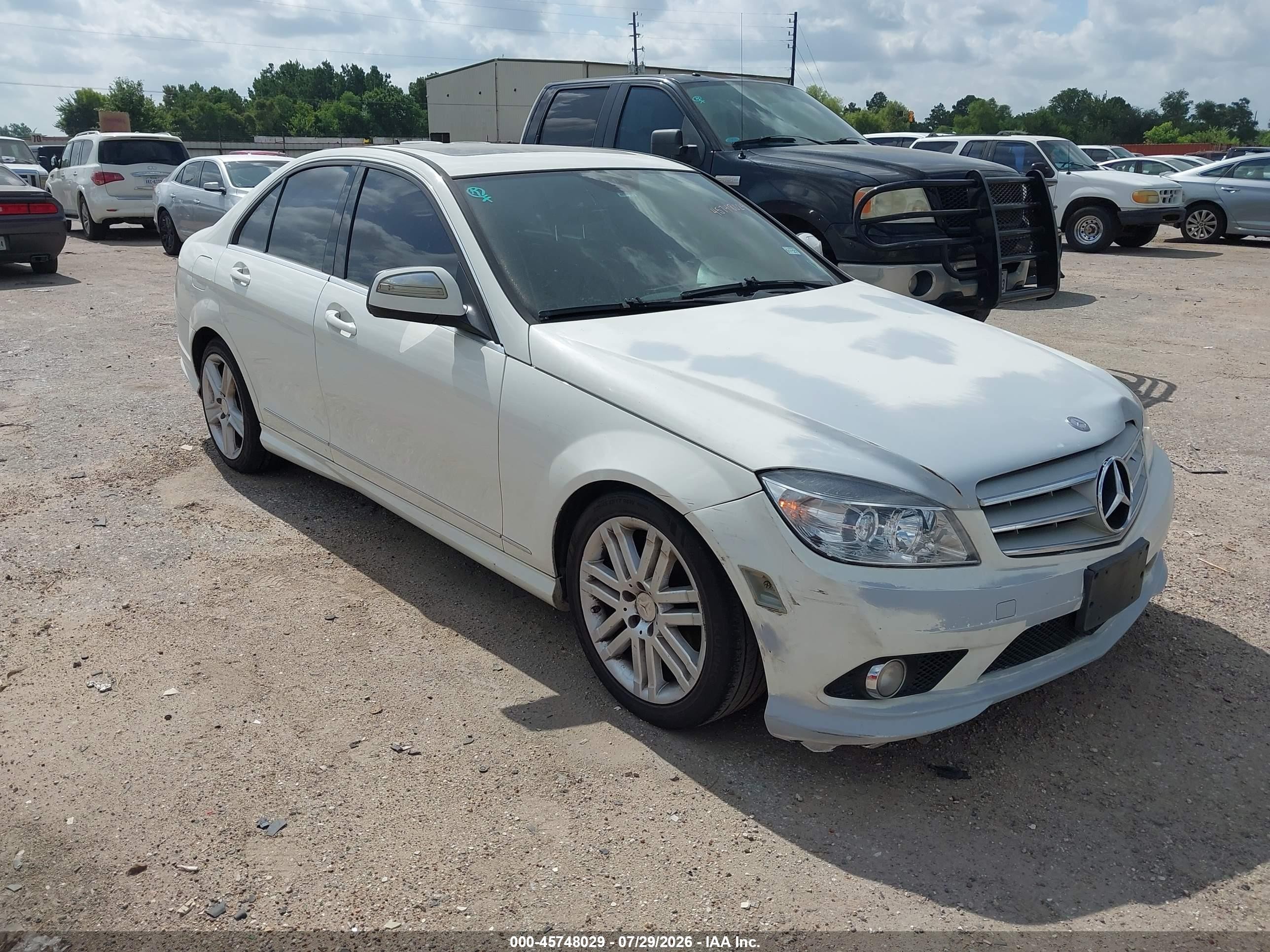 2009 Mercedes-Benz C 300 Sport, VIN WDDGF54X09R054785 — Обычный износ